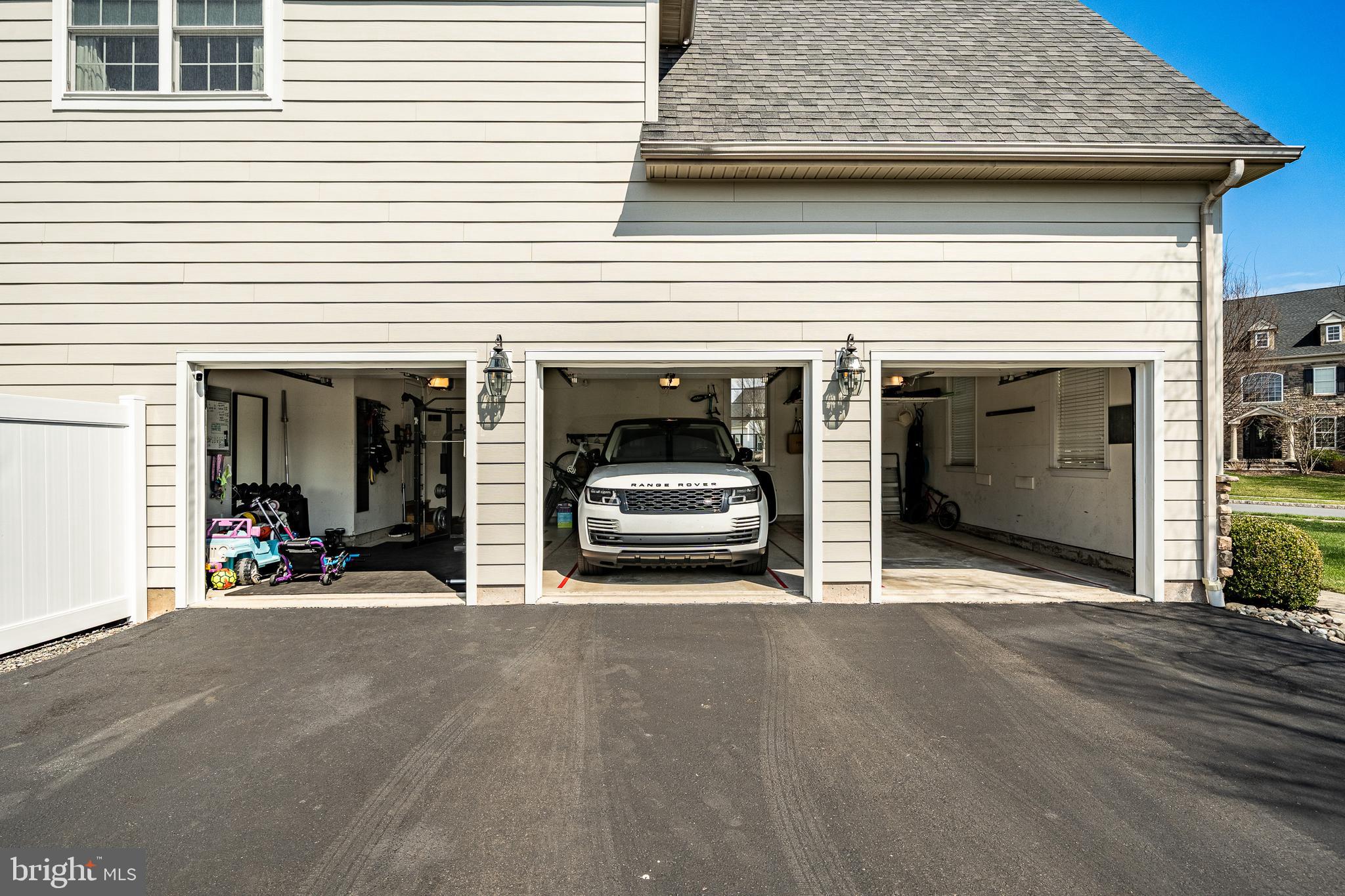 LEDERACH GOLF FAIRWY - Residential