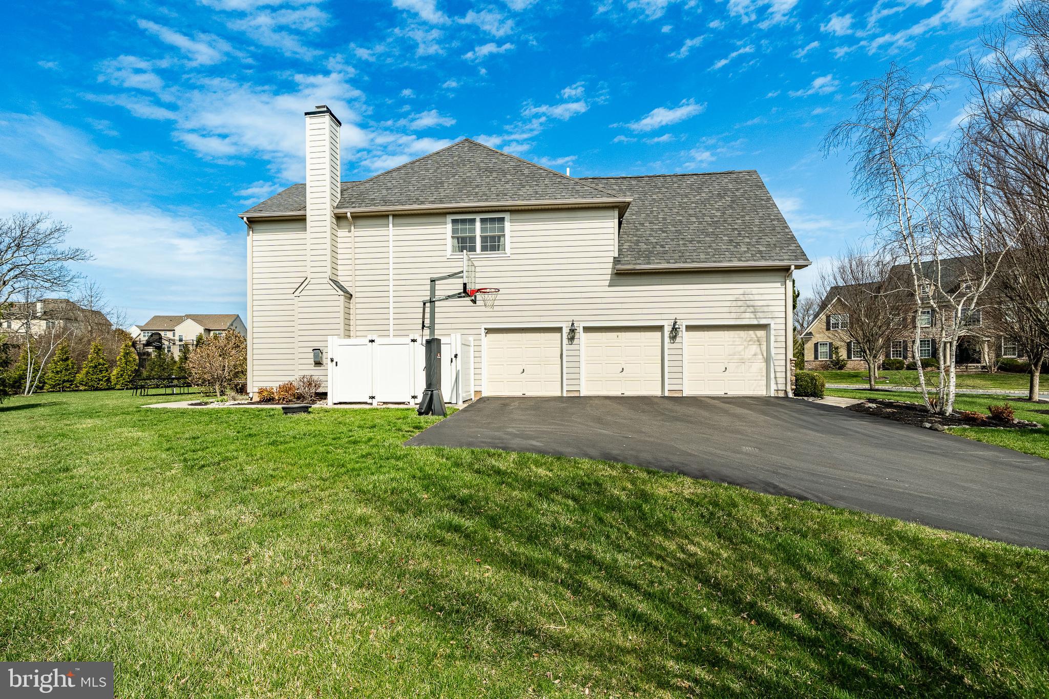 LEDERACH GOLF FAIRWY - Residential