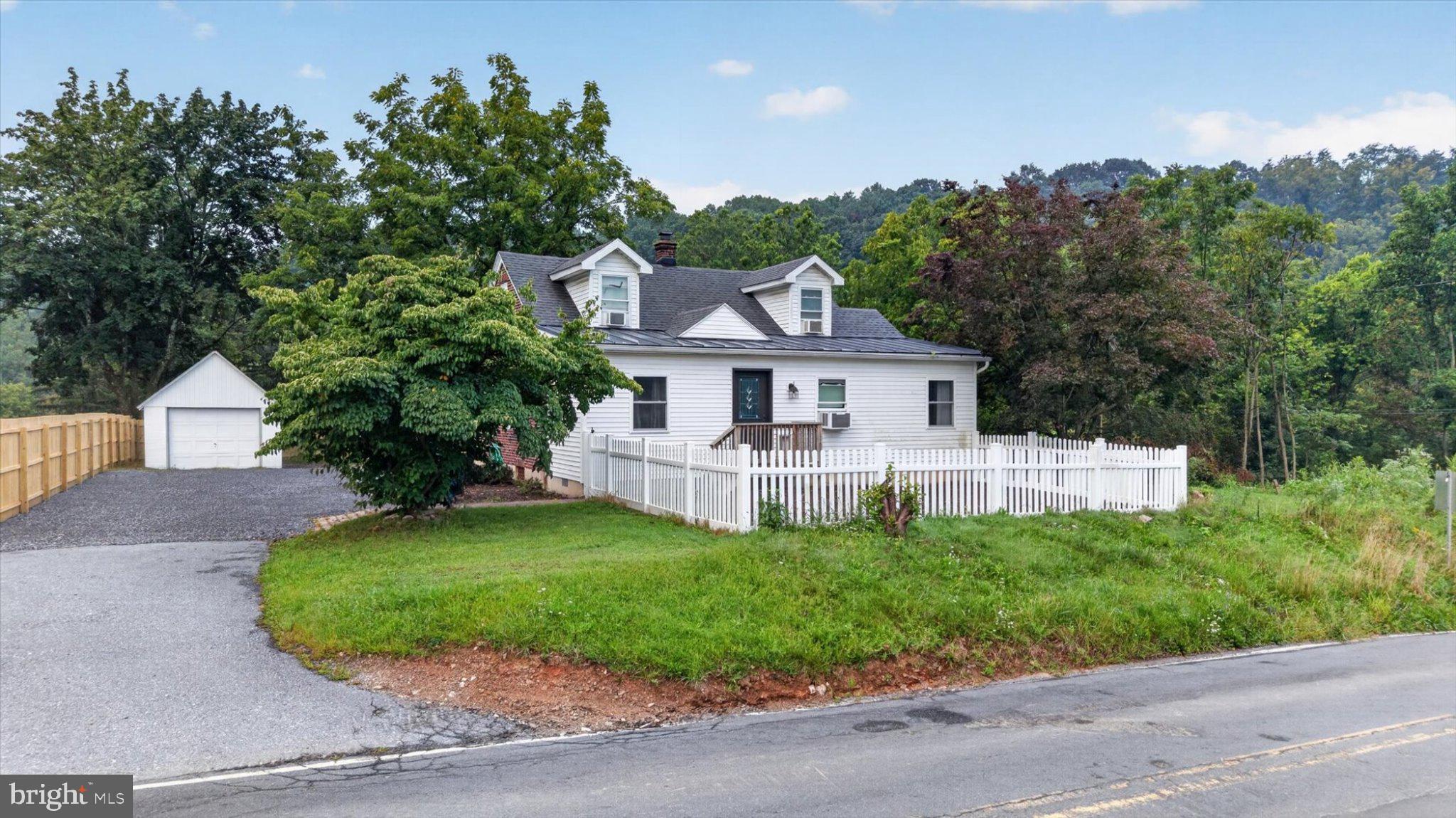 413 PLEASANTVIEW ROAD