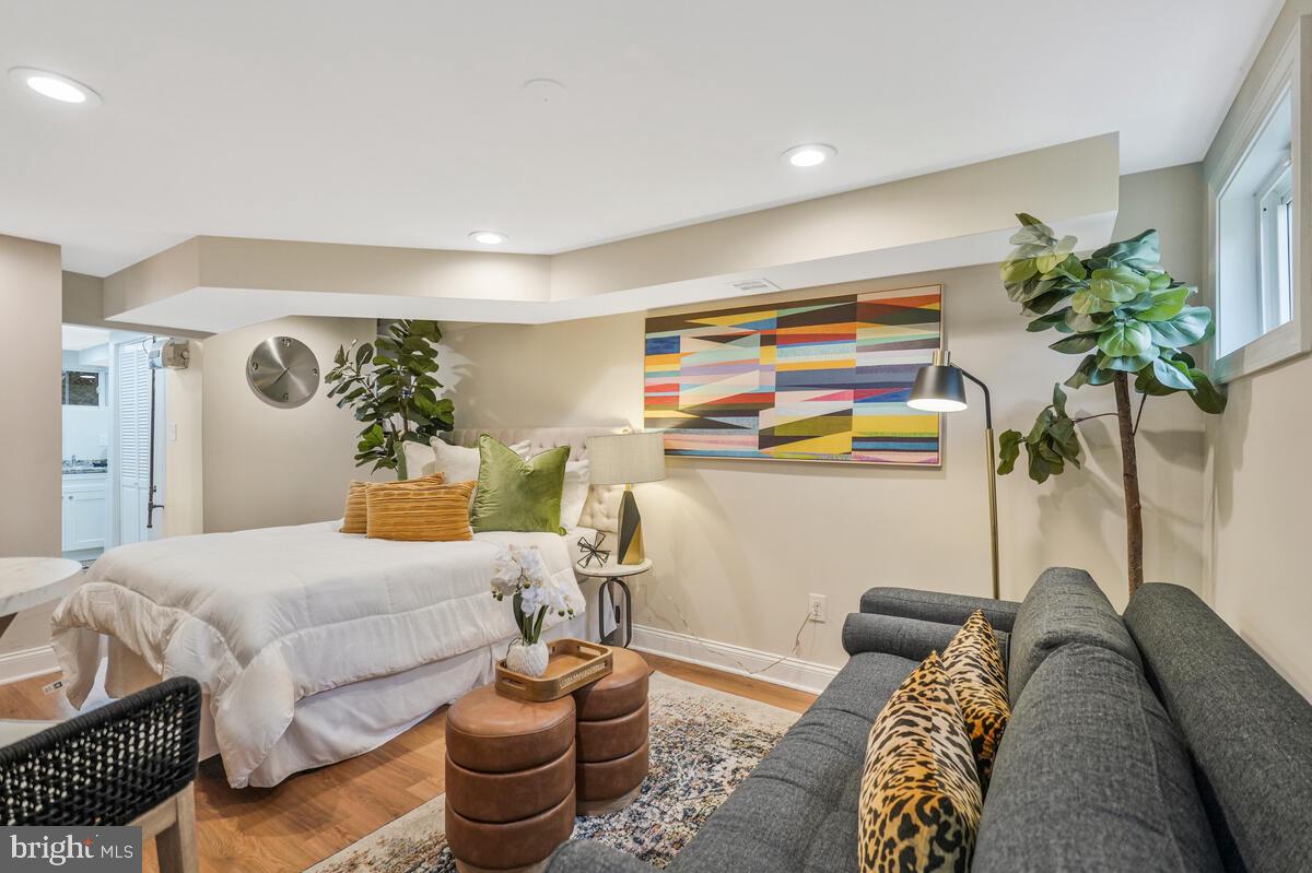 Spacious studio basement rental, ready for move-in in September. Save on moving and furnishing costs with this fully furnished 1 bedroom/1 bathroom unity. Added benefit with the rent payments includes TV subscription and utilities included. In close proximity to the National Harbor, downtown DC, and Alexandria. Plenty of shopping, restaurants and entertainment in the surrounding area. Unit has a stacked washer and dryer, full-size refrigerator, built-in microwave and cooktop set up. Tenant will have access to their own private space within the lower level, private door entry, and full backyard access. No smoking indoors, outside smoking is okay. Utilities are to be shared by landlord and tenant.
Schedule your showing today!