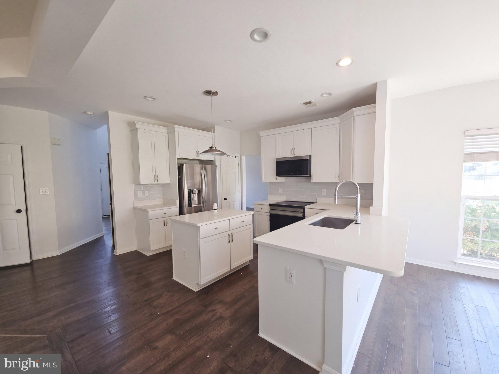 160 ADEN DRIVE