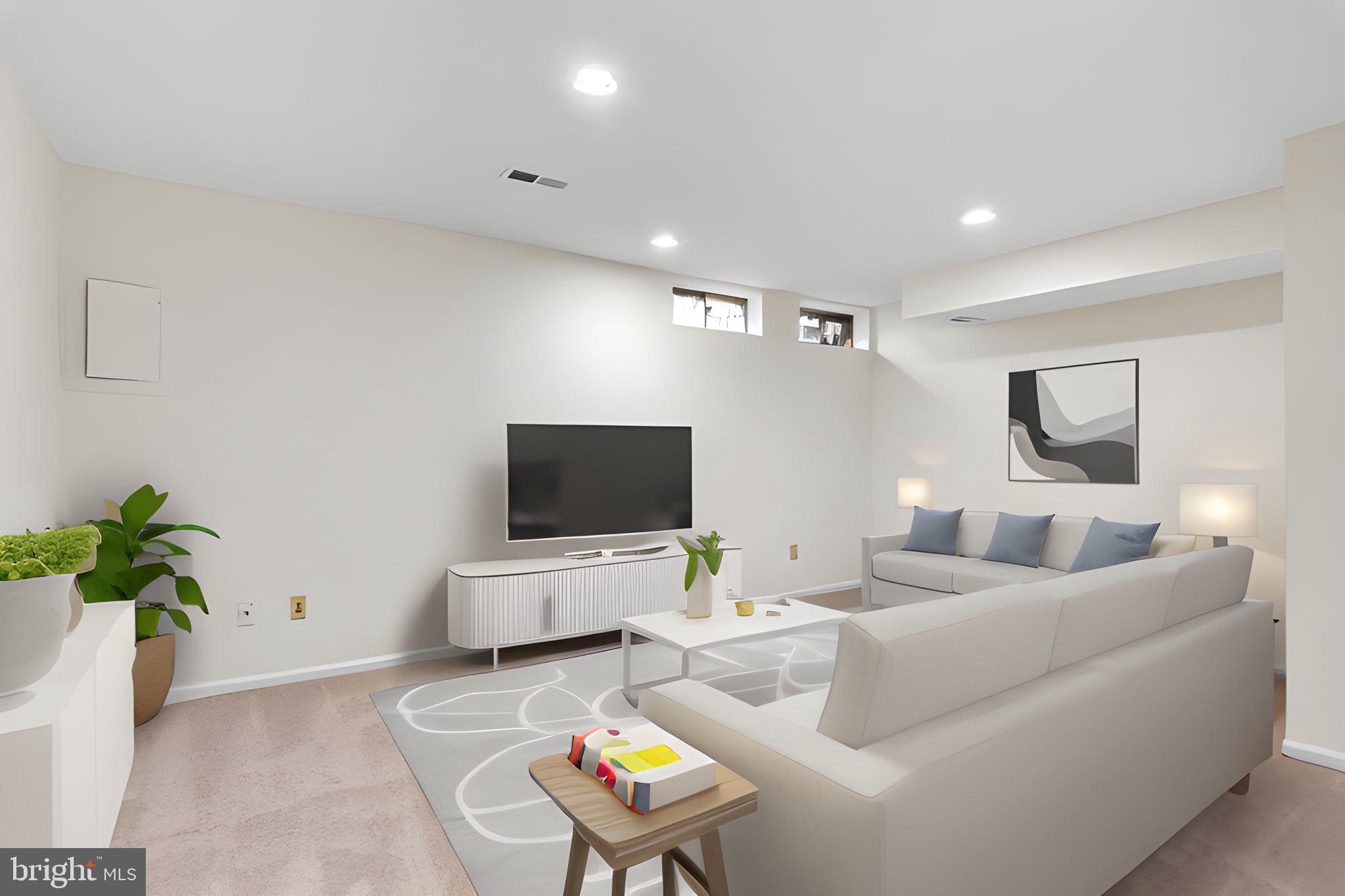 LONDON TOWN WEST - Residential