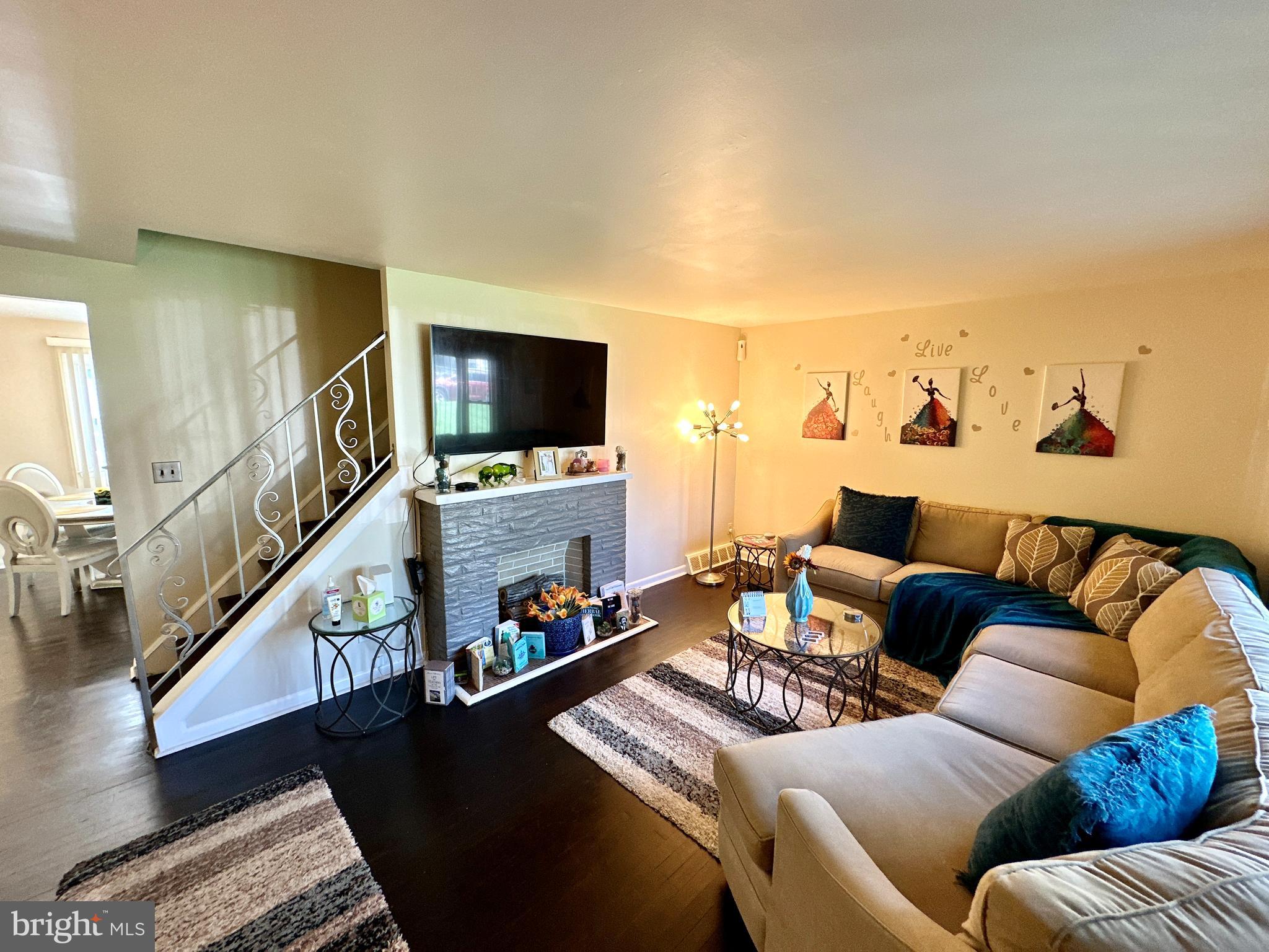 MILFORD GARDENS - Residential