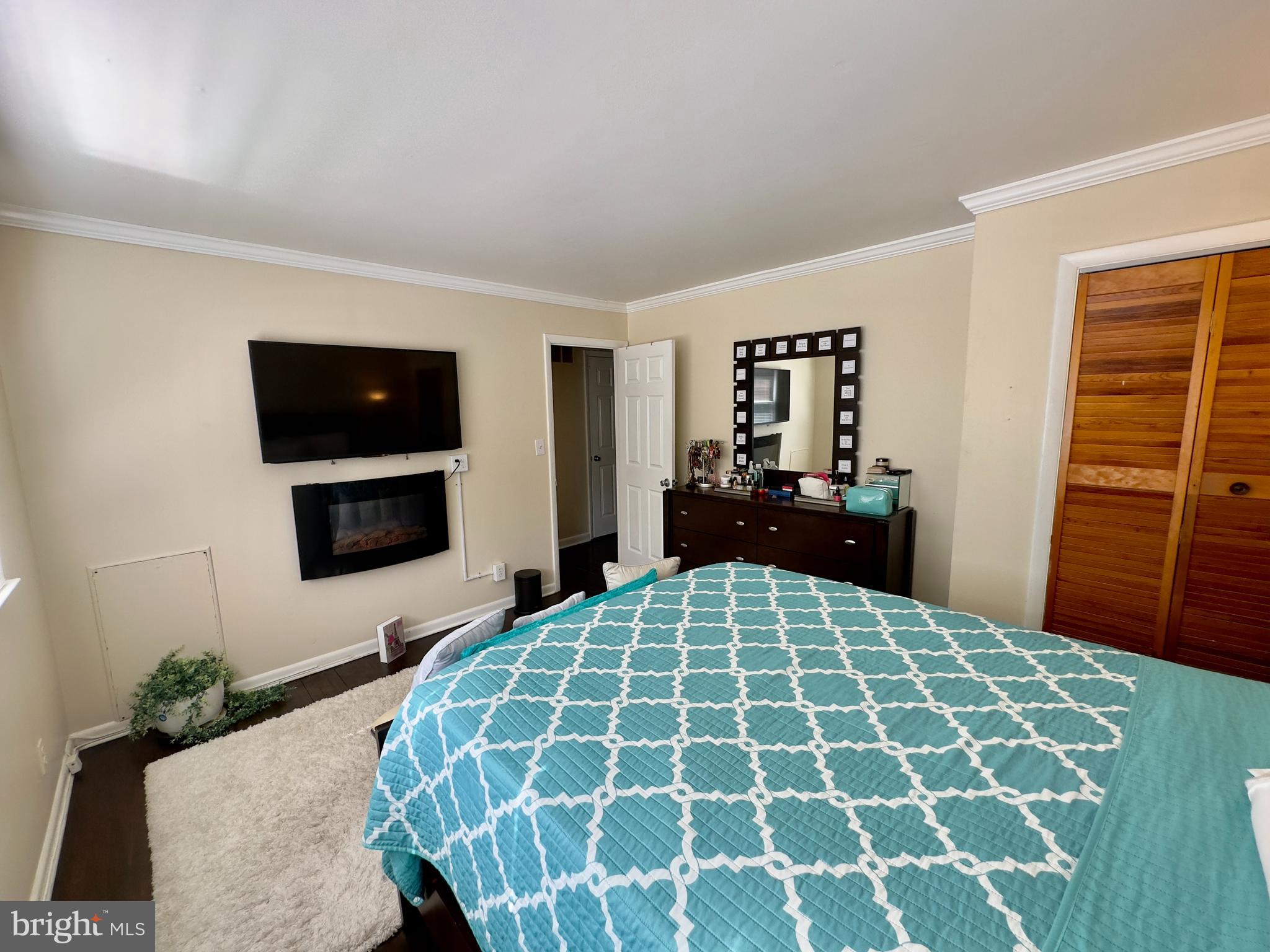 MILFORD GARDENS - Residential