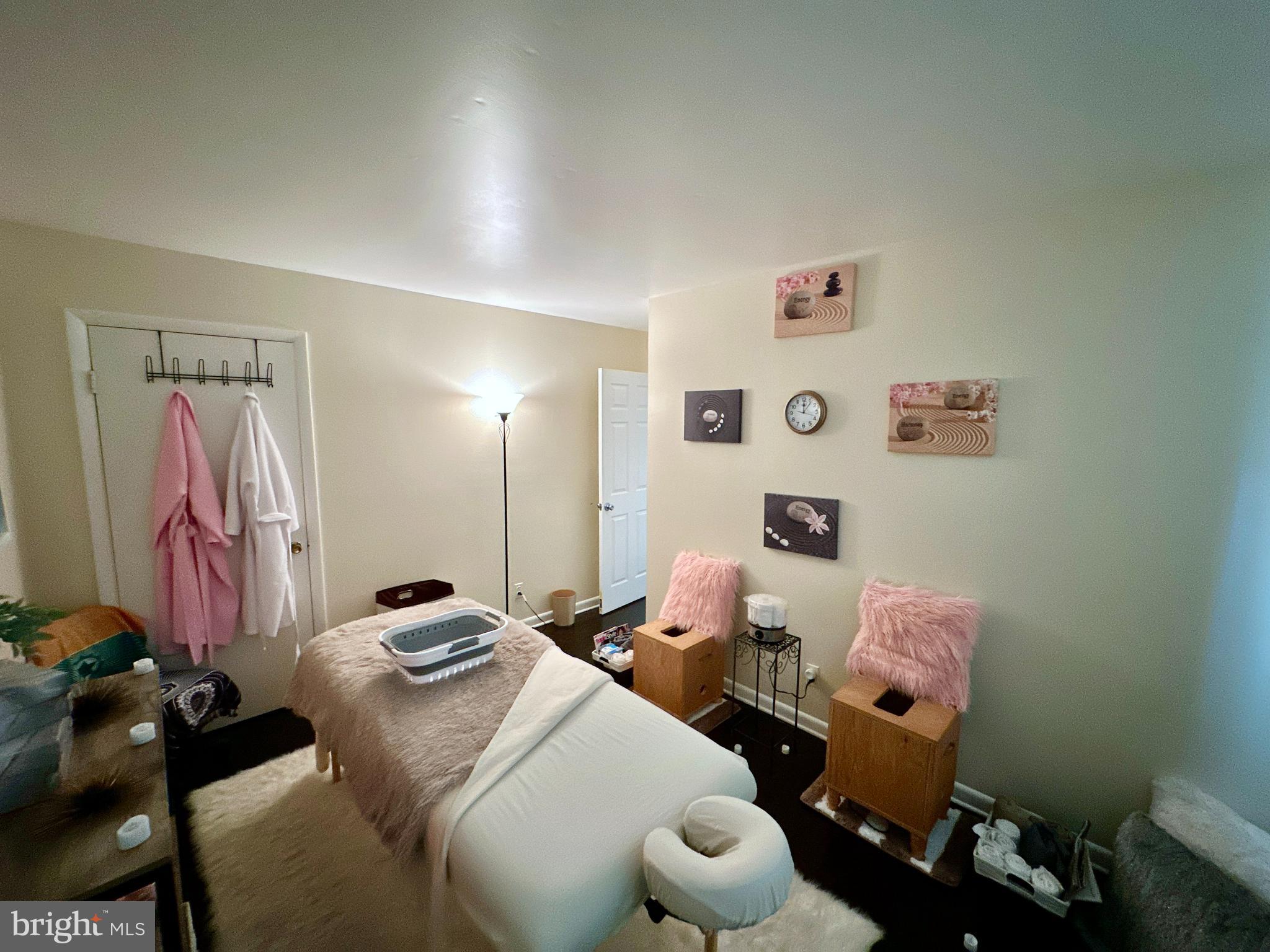 MILFORD GARDENS - Residential