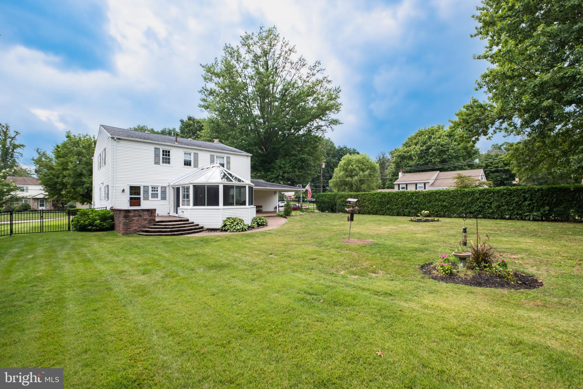 1632 KENMARE DRIVE