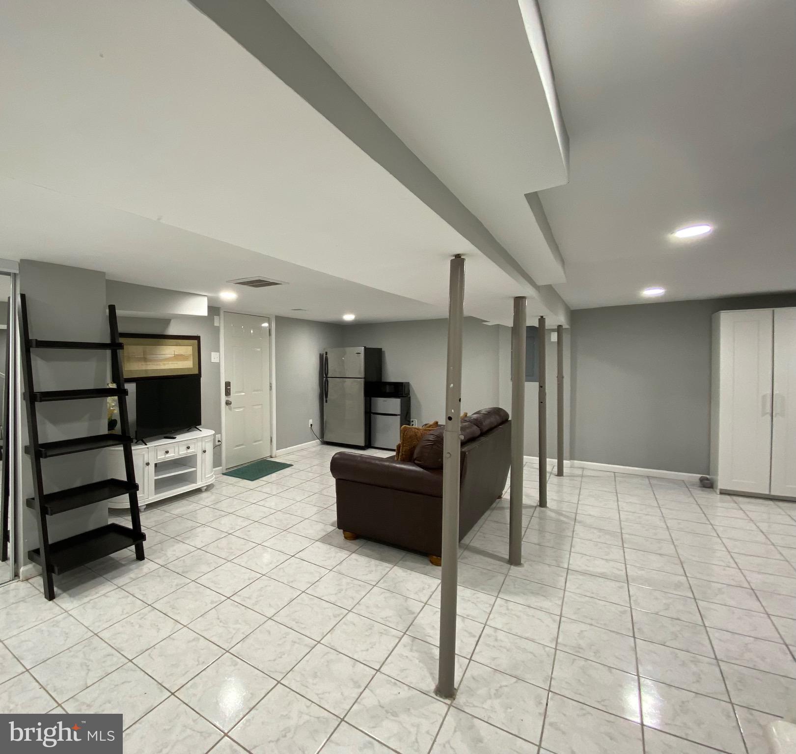 SOUTH GLYMONT SUB - Residential