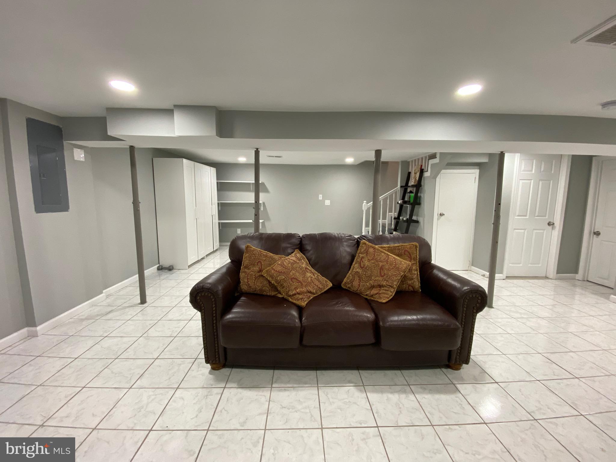 SOUTH GLYMONT SUB - Residential