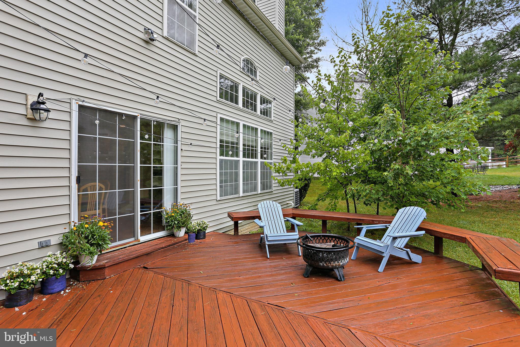 VILLAGE OF RIVER HILL - Residential