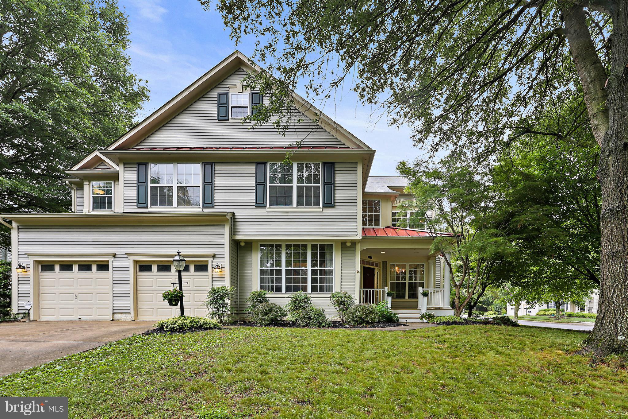 VILLAGE OF RIVER HILL - Residential