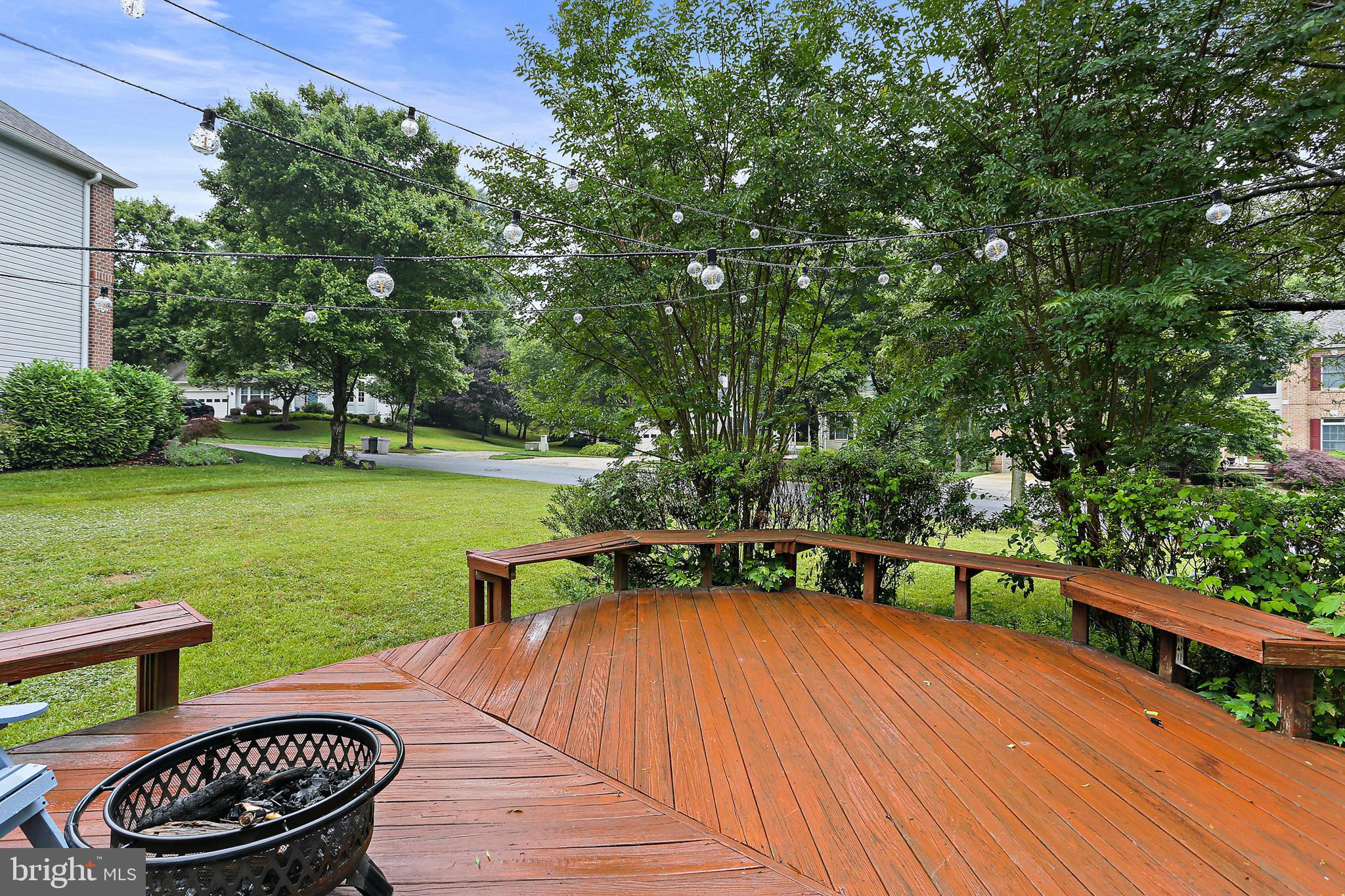 VILLAGE OF RIVER HILL - Residential