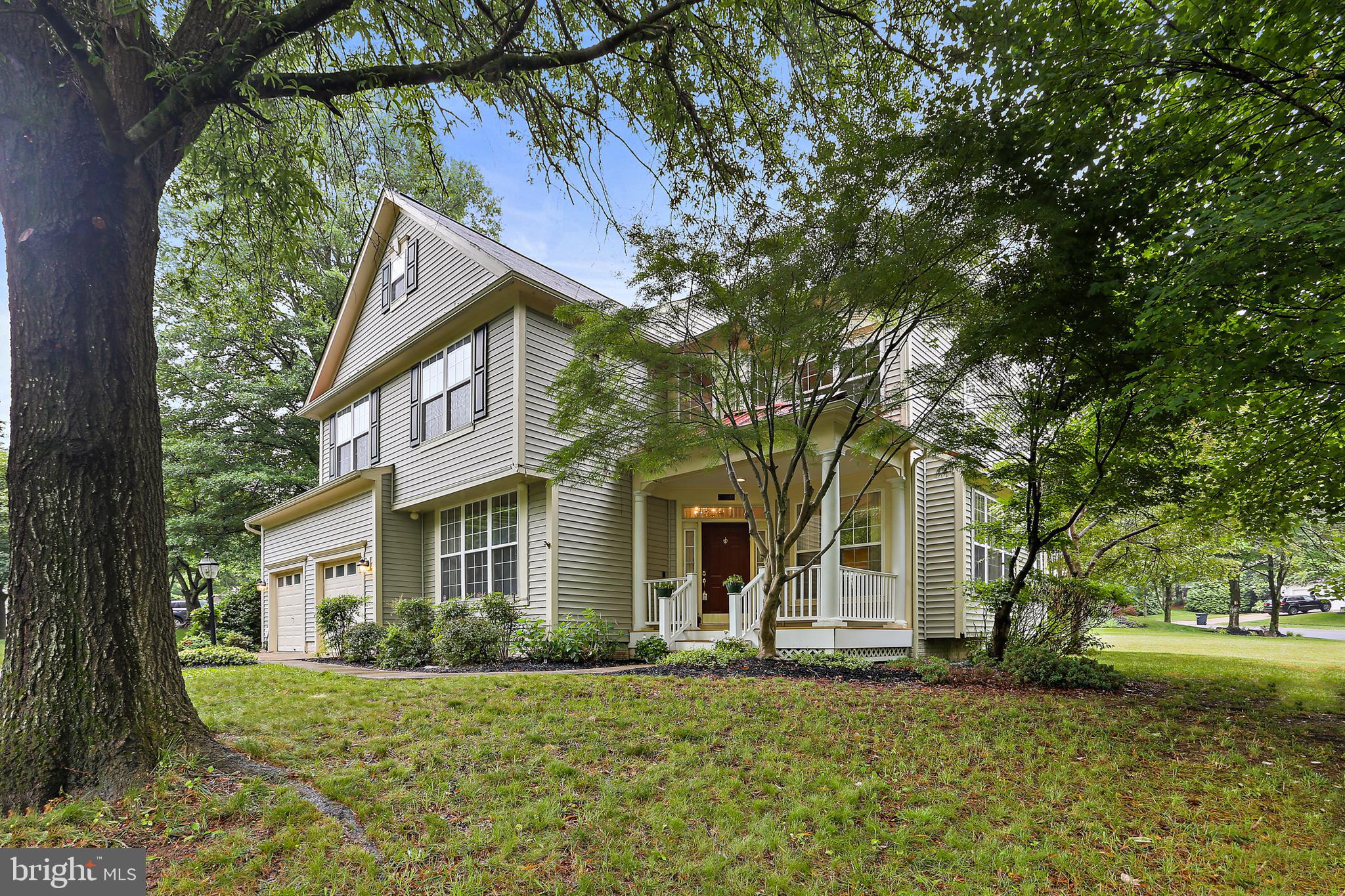 VILLAGE OF RIVER HILL - Residential