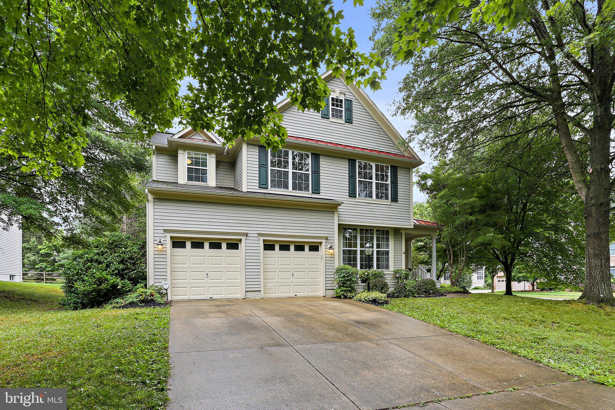 VILLAGE OF RIVER HILL - Residential