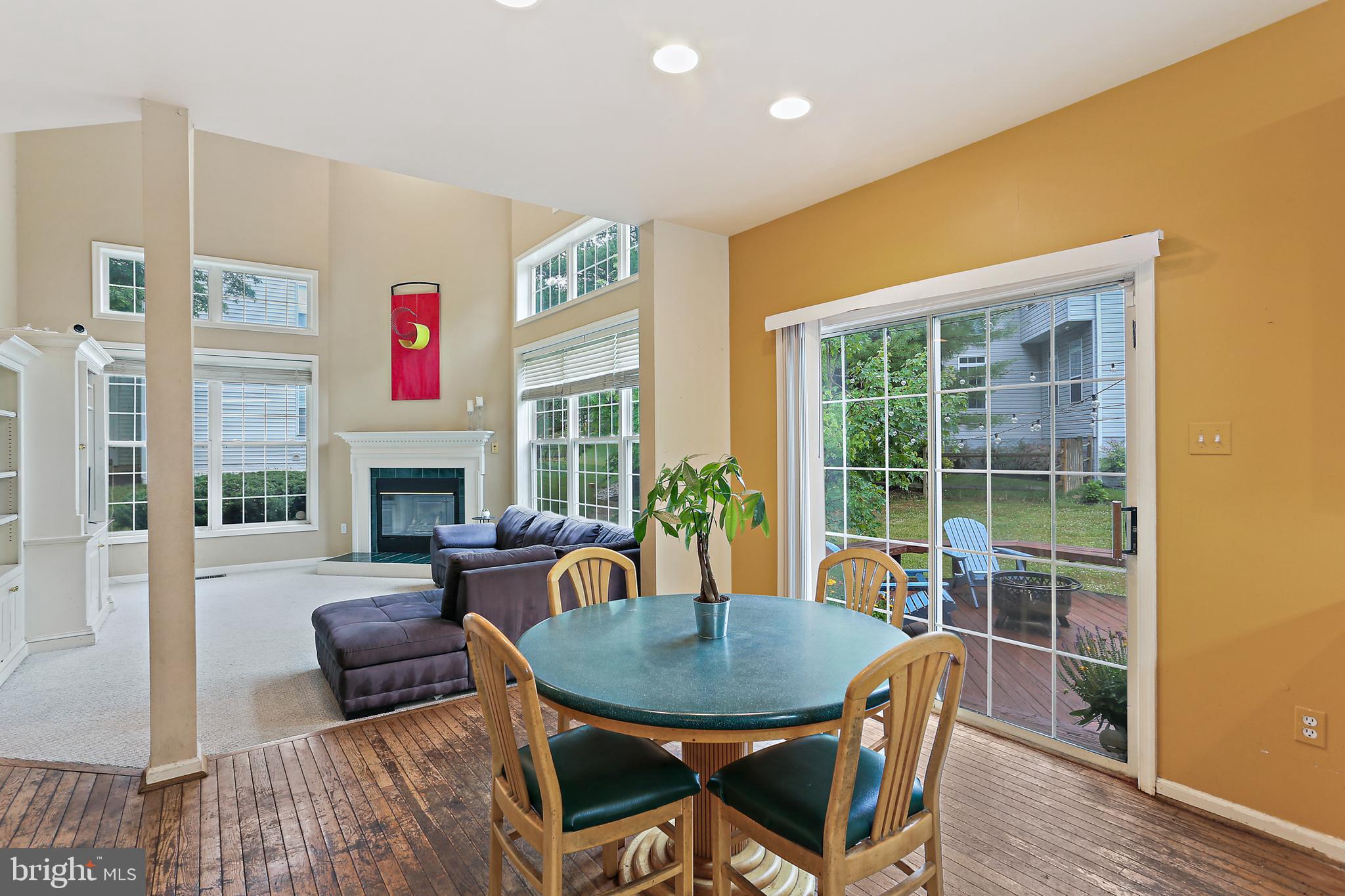 VILLAGE OF RIVER HILL - Residential