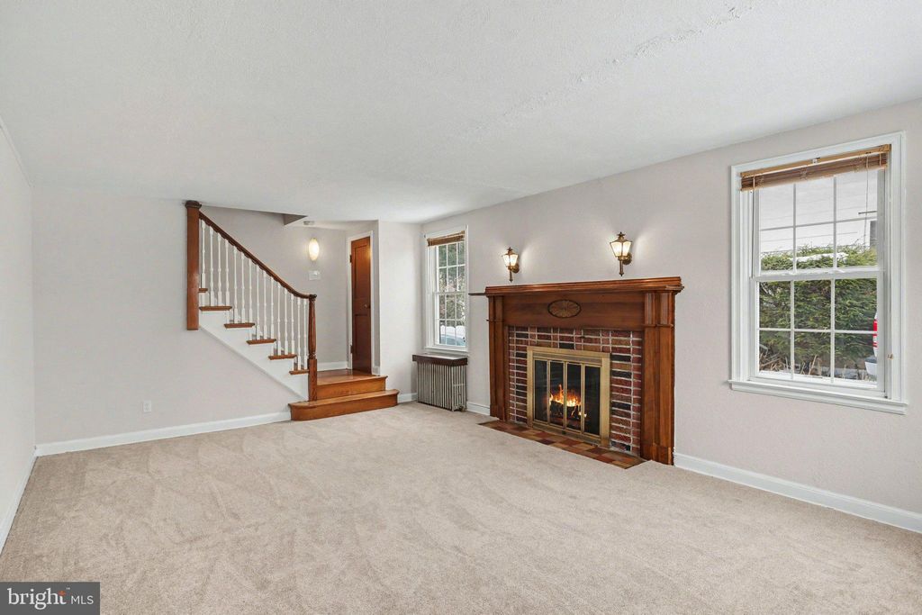 Photo of 132 Locust Grove Road, YORK, PA 17402 (MLS # PAYK2097662)