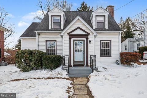 132 LOCUST GROVE ROAD YORK PA 17402