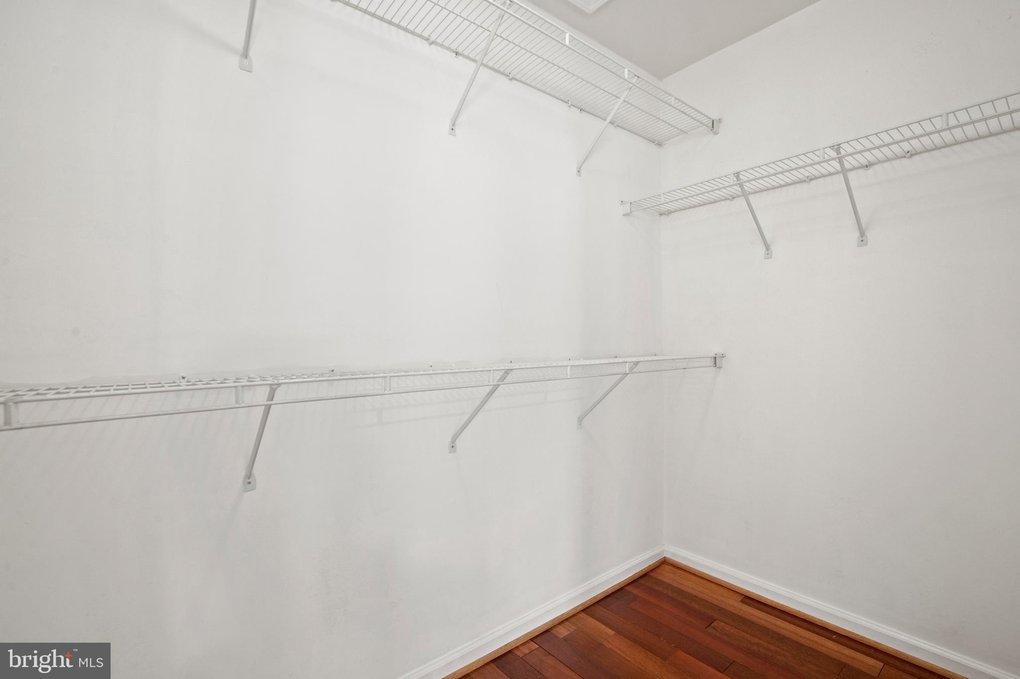 WELLESLEY - Residential Lease