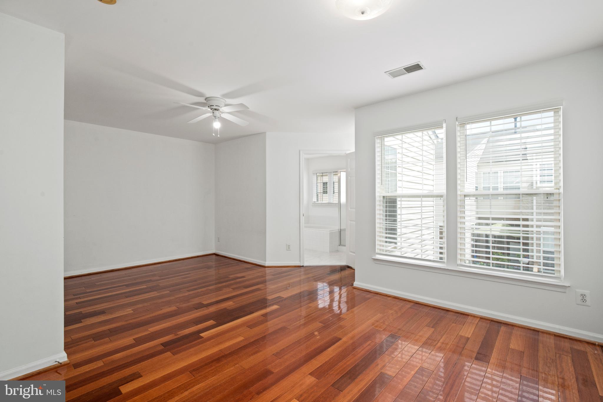 WELLESLEY - Residential Lease