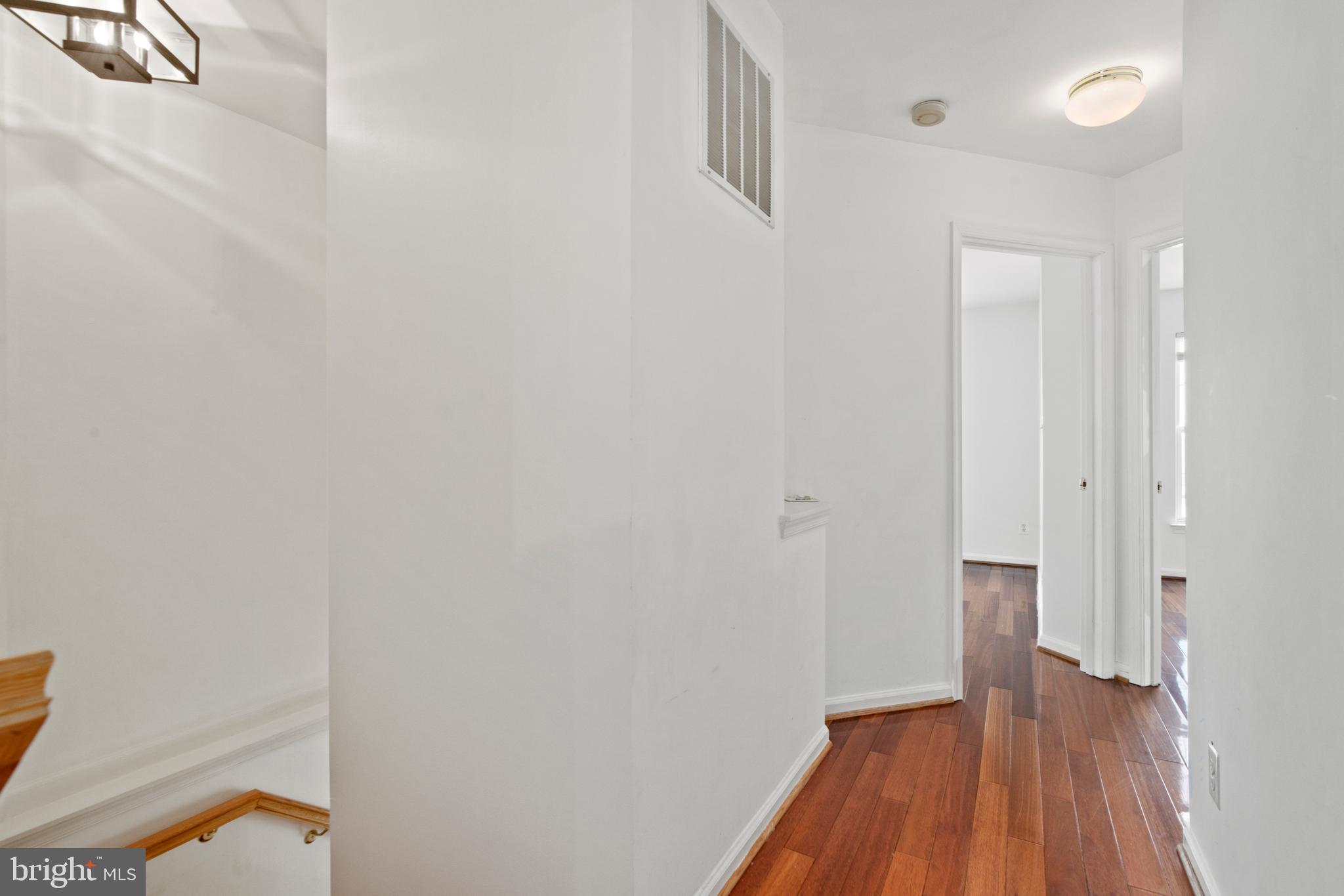 WELLESLEY - Residential Lease