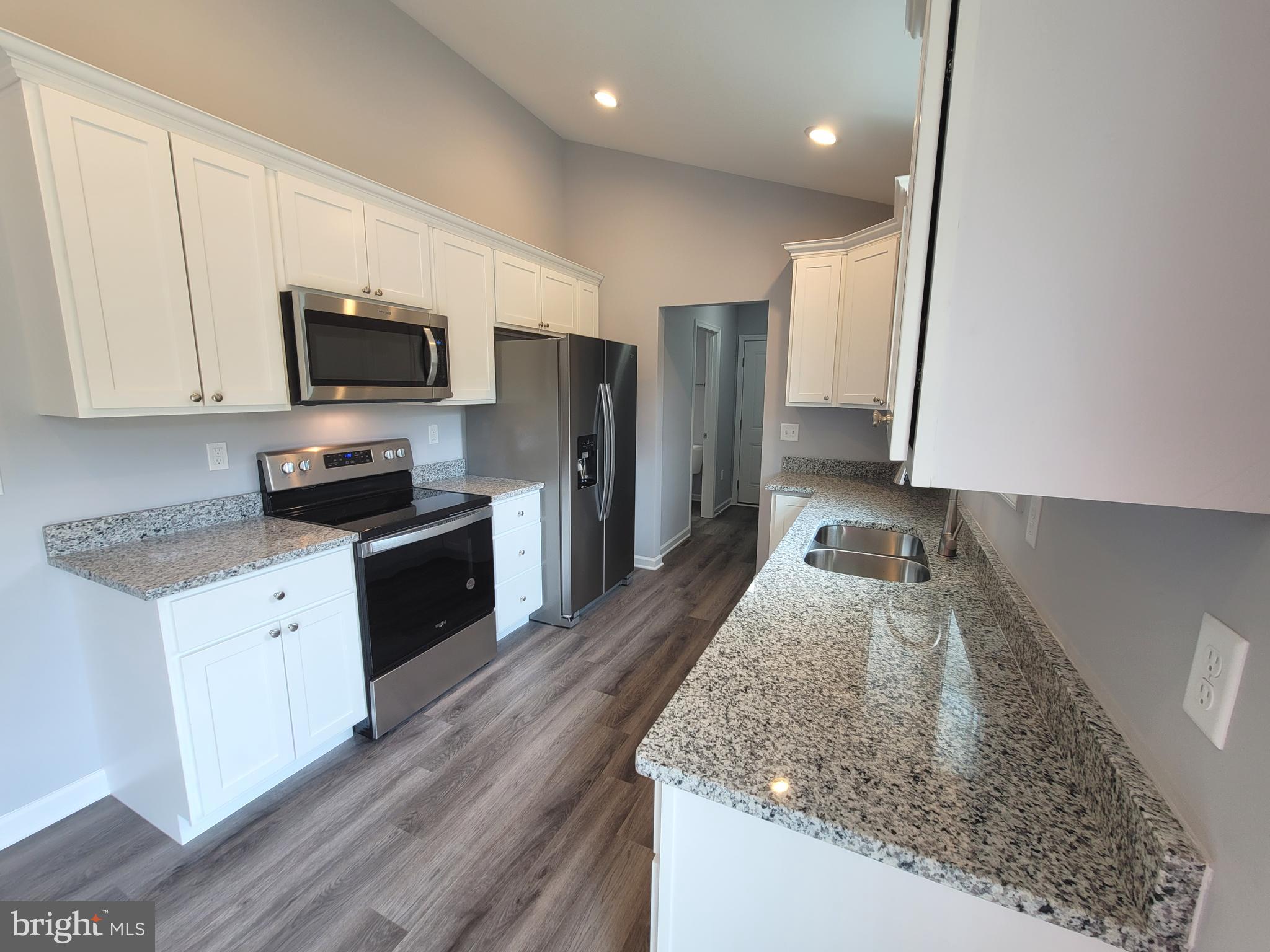 AVON BEND - Residential