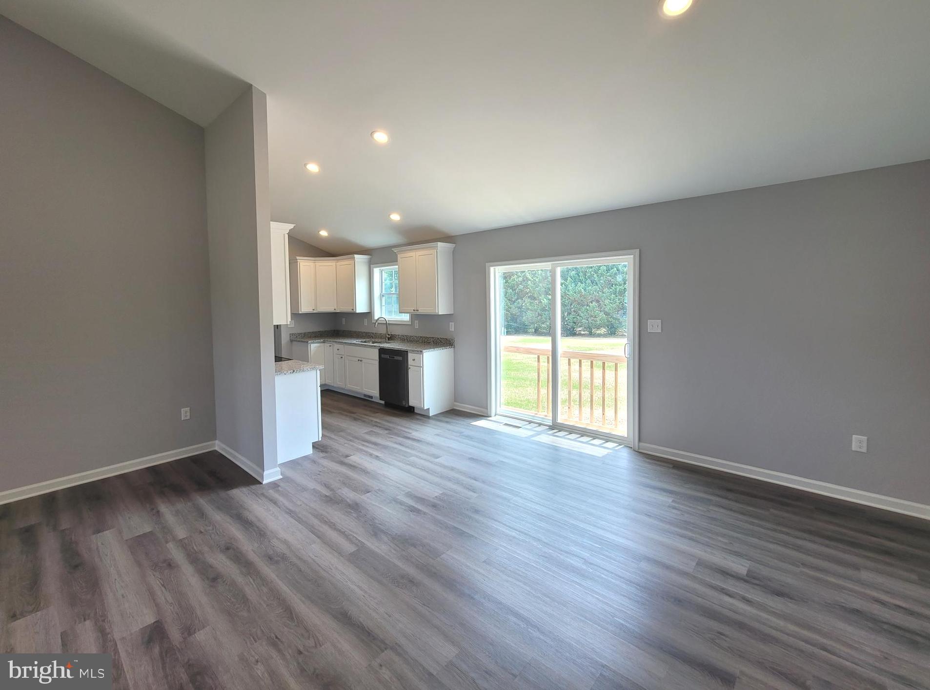 AVON BEND - Residential