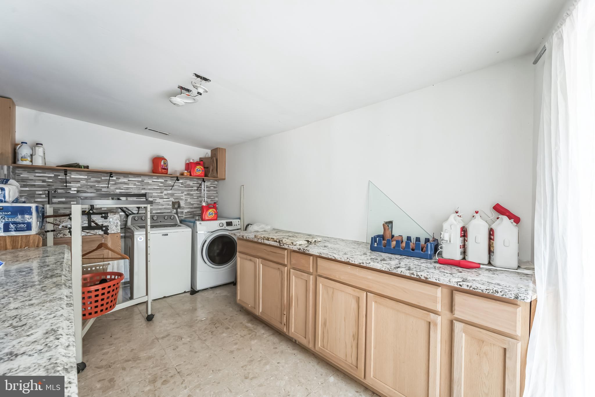 JUSTA FARMS - Residential