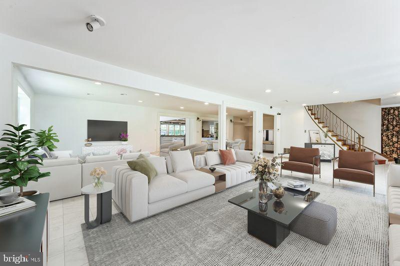 JUSTA FARMS - Residential