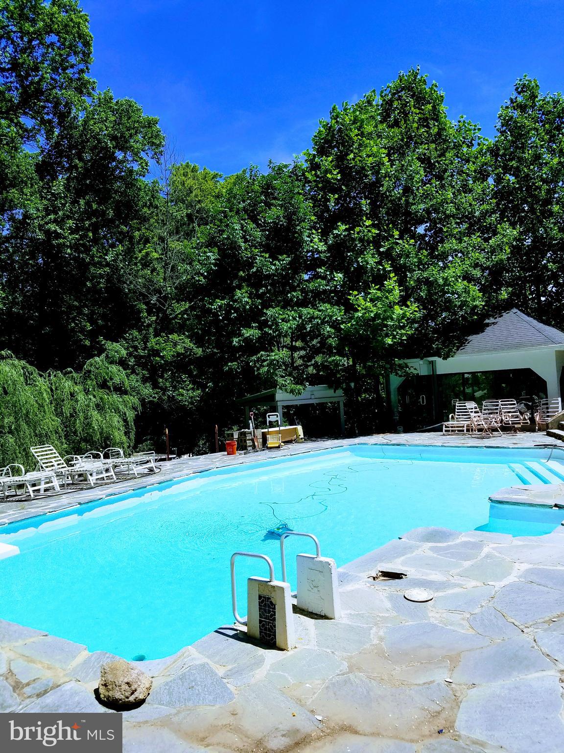 JUSTA FARMS - Residential