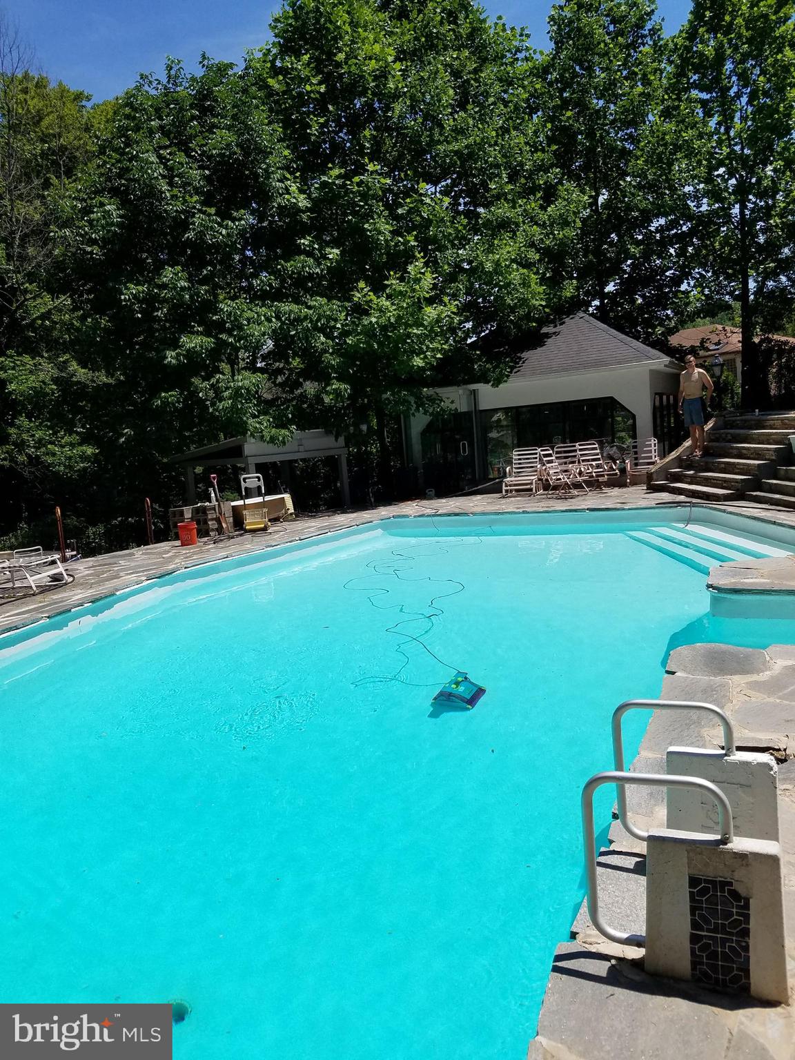 JUSTA FARMS - Residential