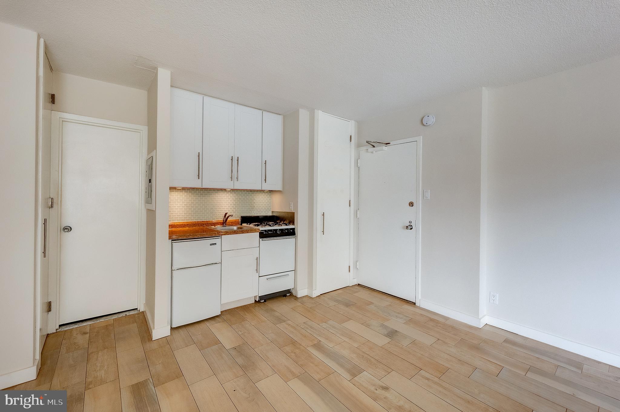 CHEVY CHASE - Residential Lease