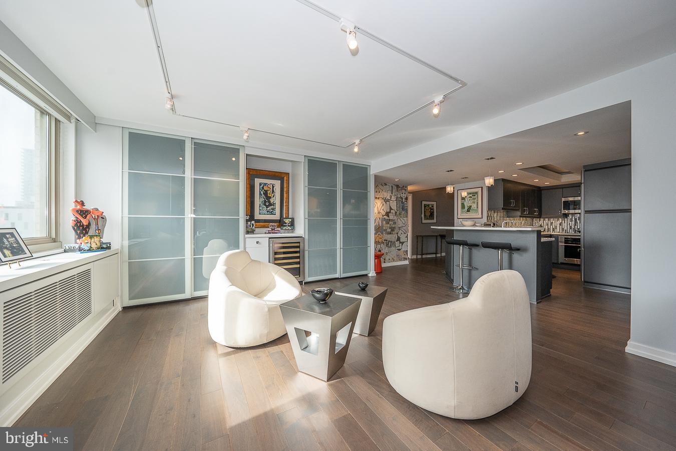 RITTENHOUSE SQUARE - Residential