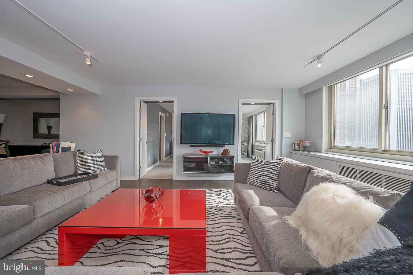 RITTENHOUSE SQUARE - Residential