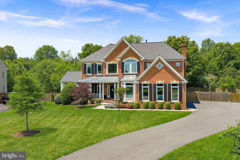 Photo of 22043 Water Run Court, ASHBURN, VA 20148 (MLS # VALO2136972)