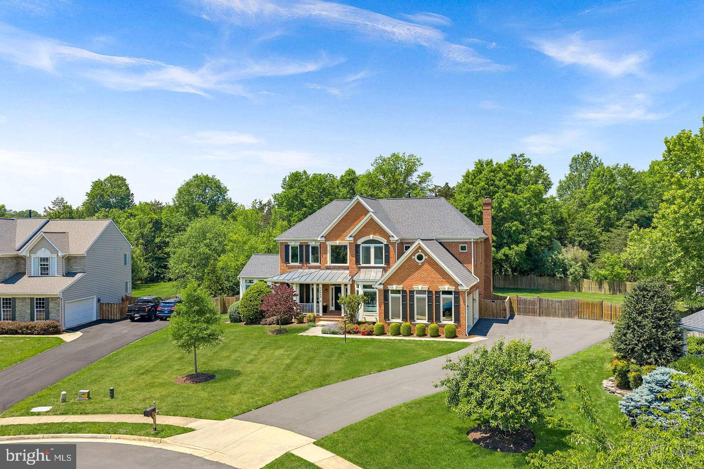 22043 WATER RUN COURT