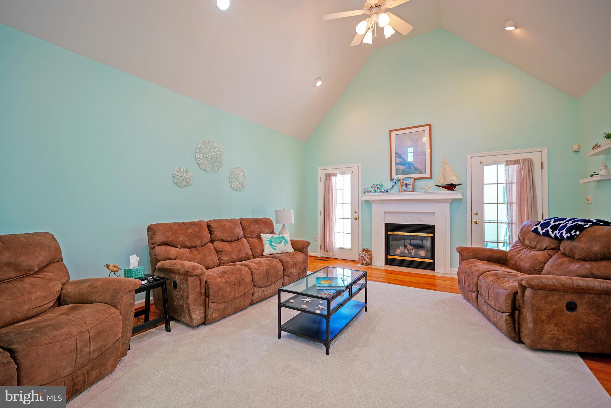 1 FLAMINGO COURT