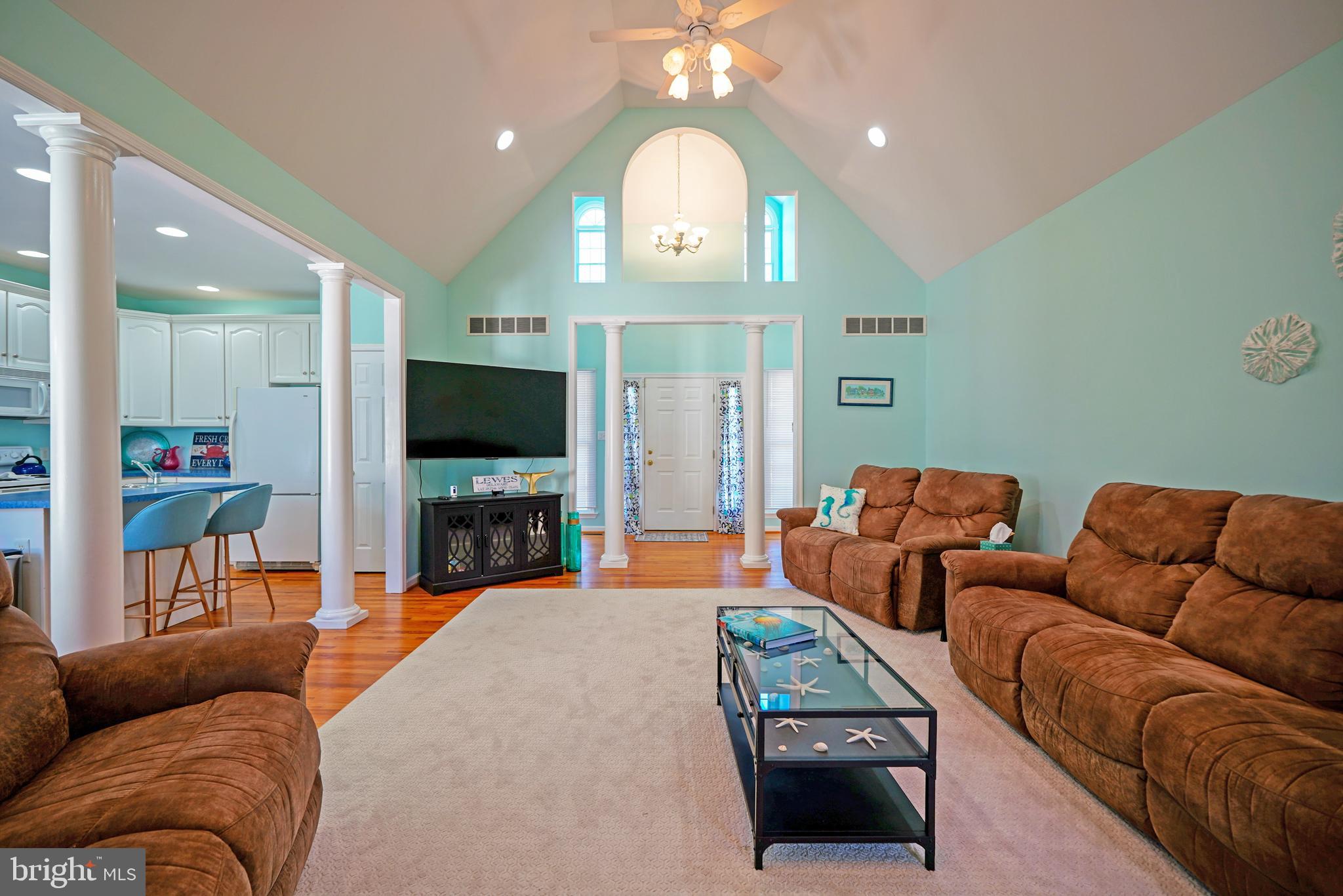 1 FLAMINGO COURT