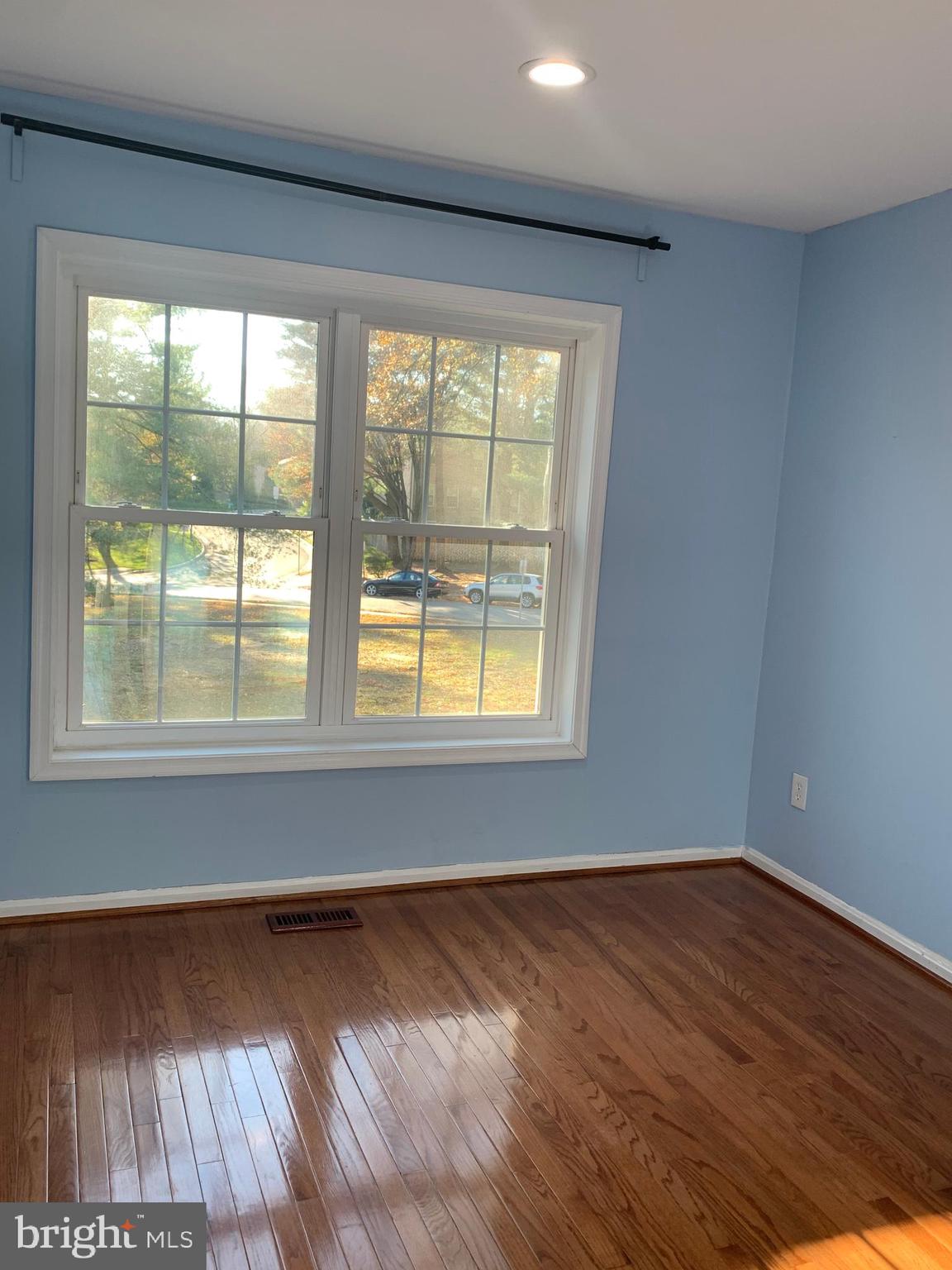 GREENTREE VILLAGE - Residential Lease