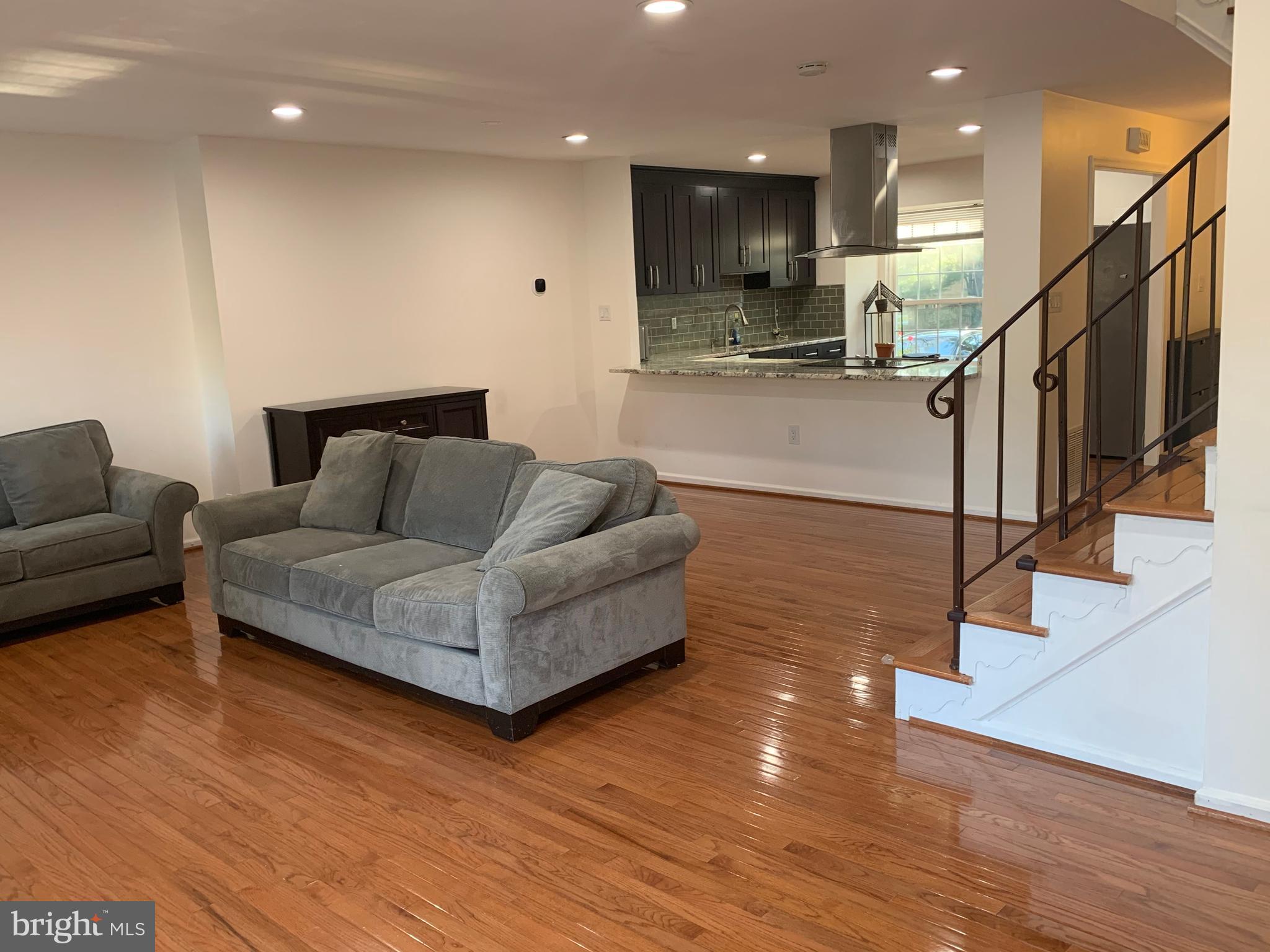 GREENTREE VILLAGE - Residential Lease