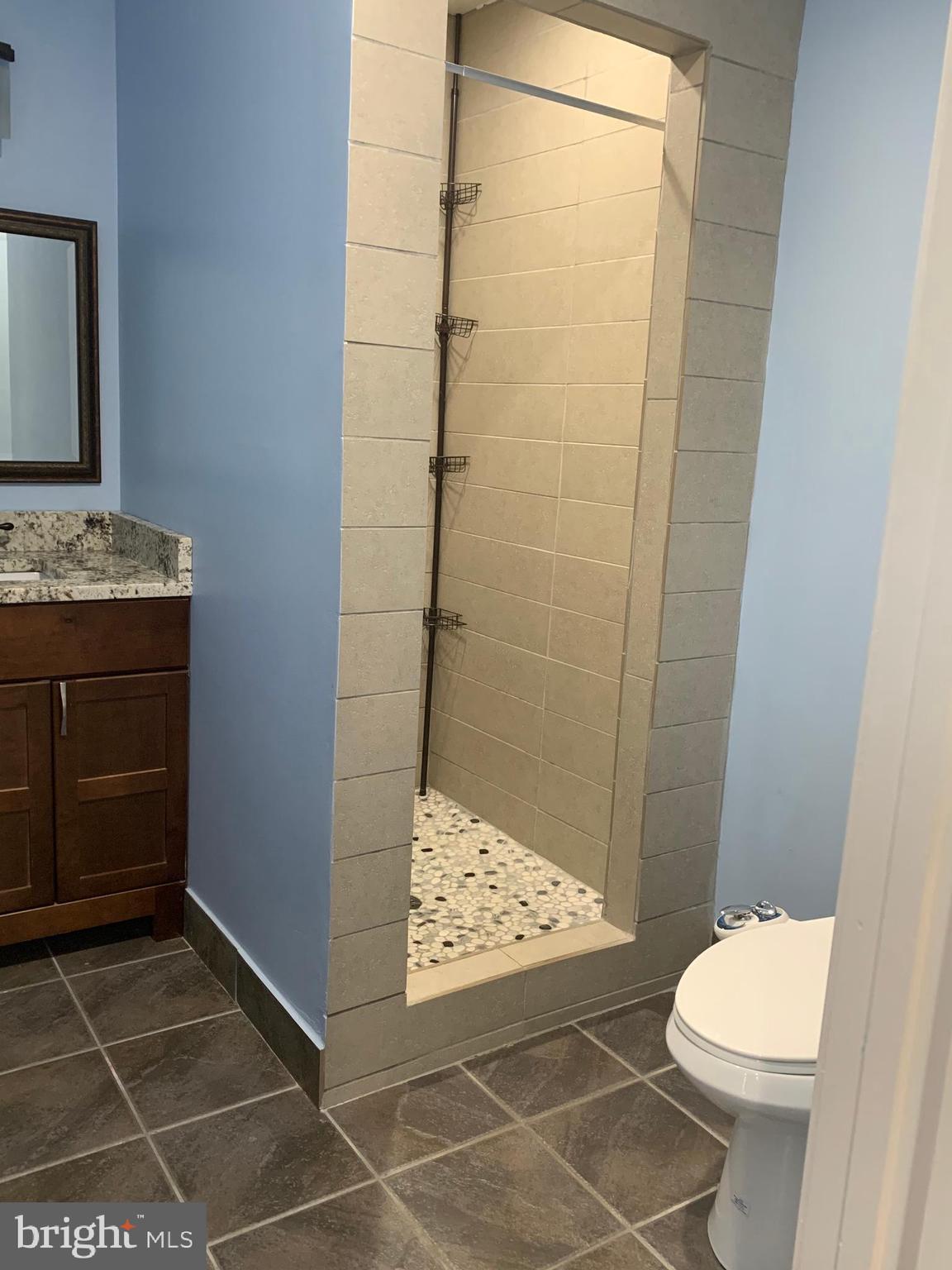 GREENTREE VILLAGE - Residential Lease