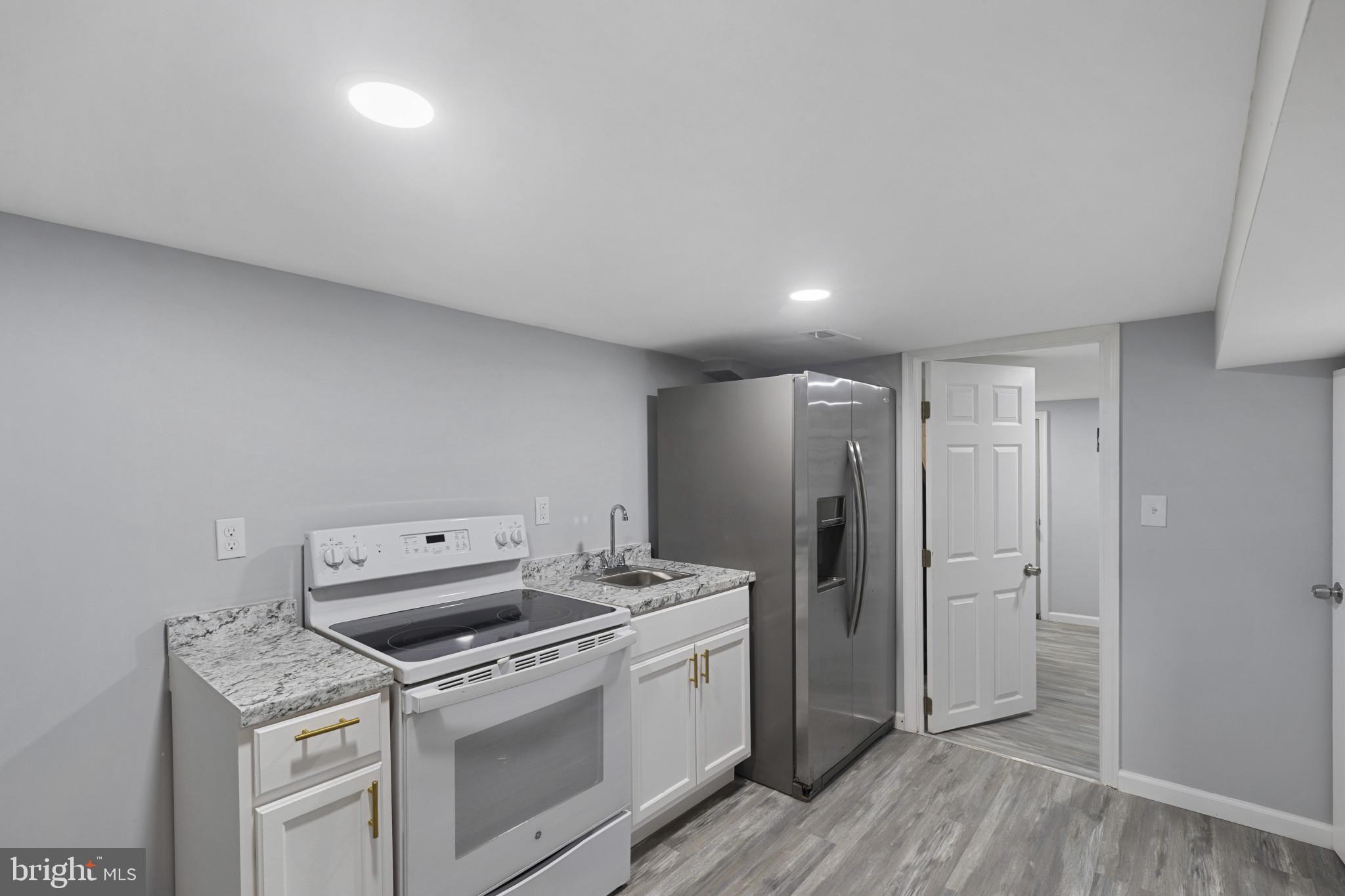 WYMAN PARK HAMPDEN - Residential