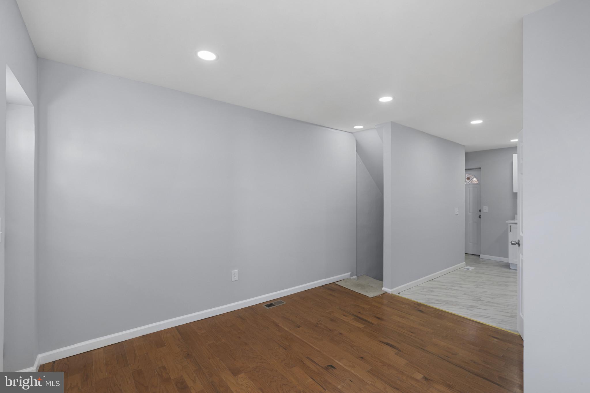 WYMAN PARK HAMPDEN - Residential