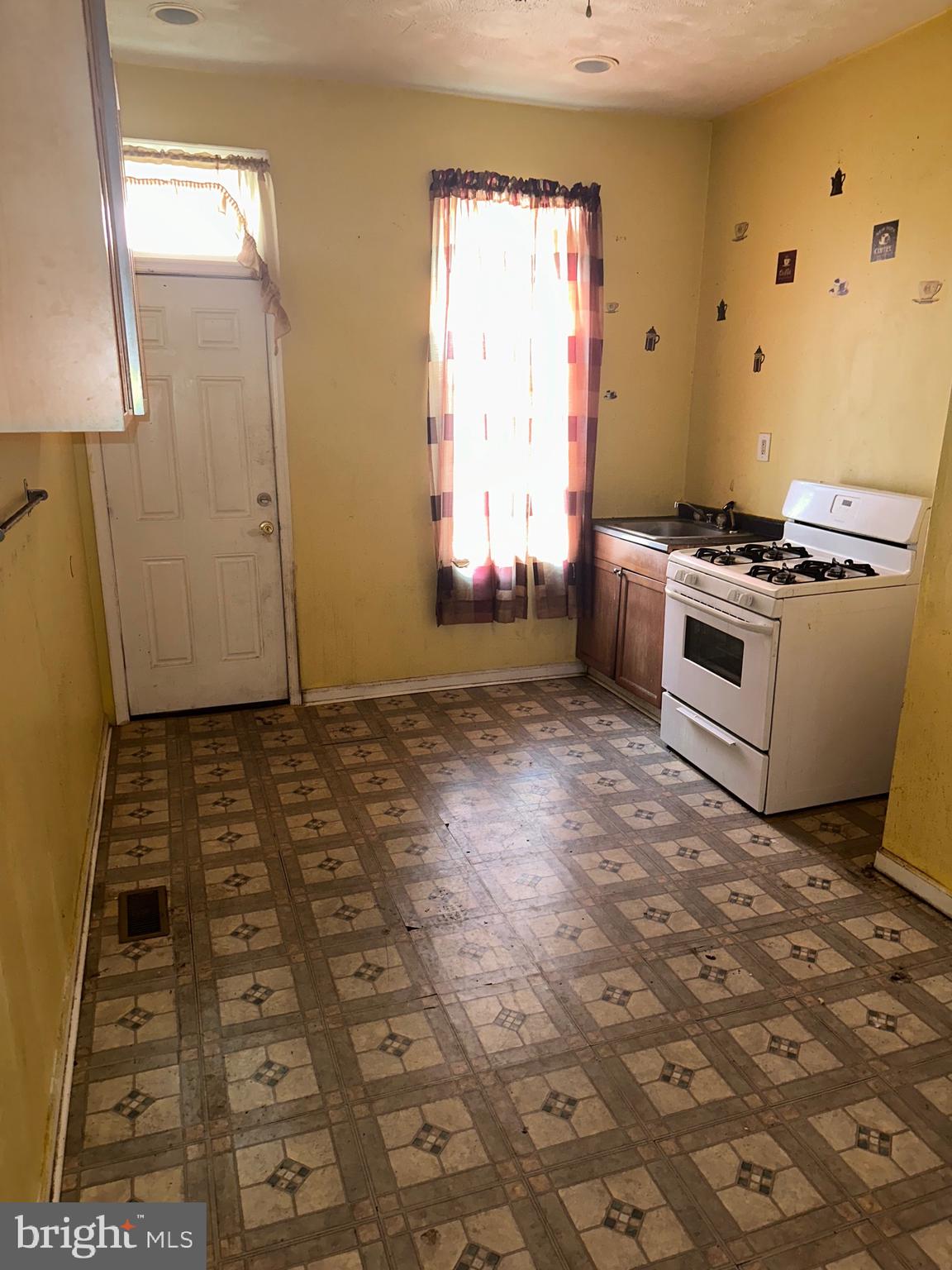 FRANKLIN SQUARE HISTORIC DISTRICT - Residential