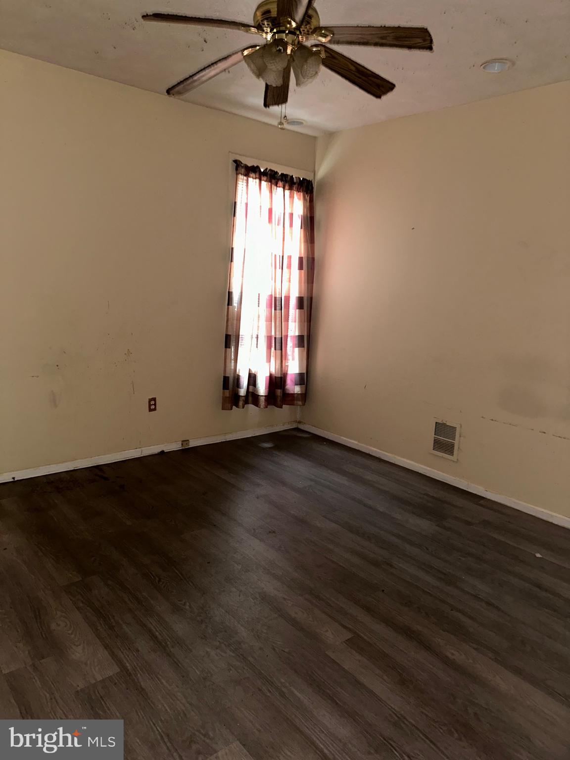 FRANKLIN SQUARE HISTORIC DISTRICT - Residential