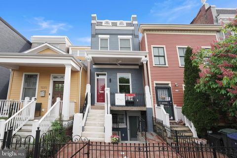 1227 E STREET SE WASHINGTON DC 20003