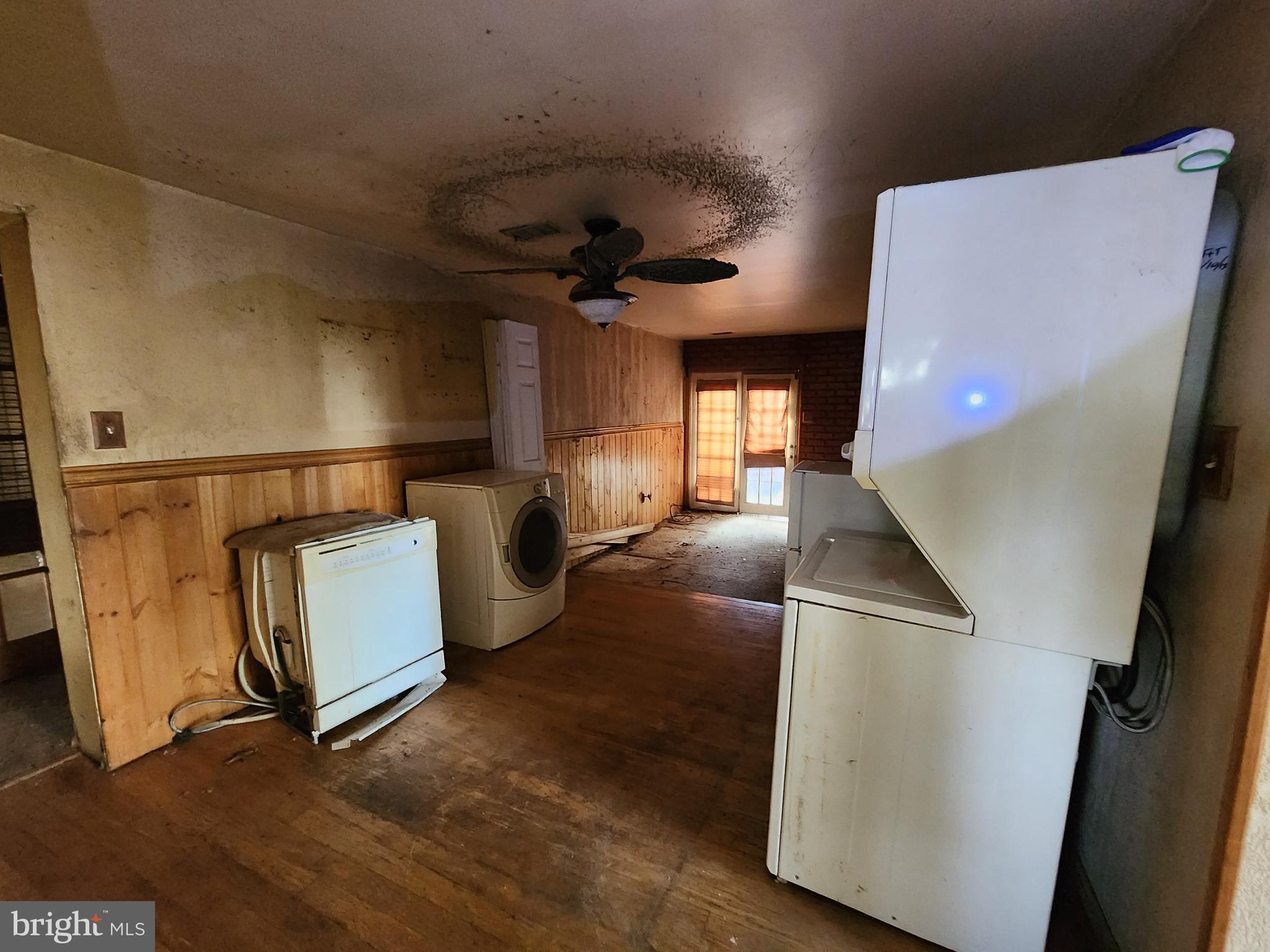 CROFTON MEWS CONDO - Residential