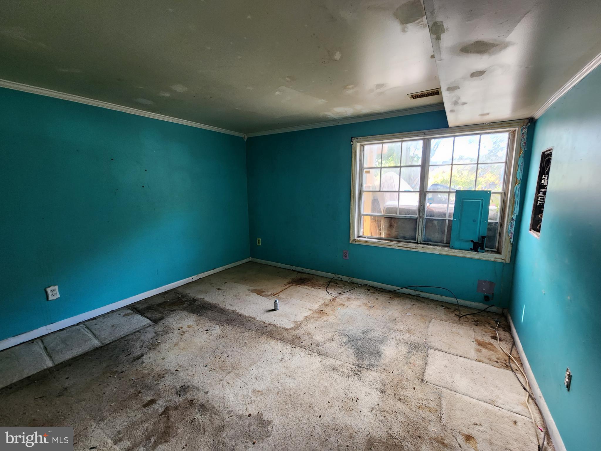 CROFTON MEWS CONDO - Residential