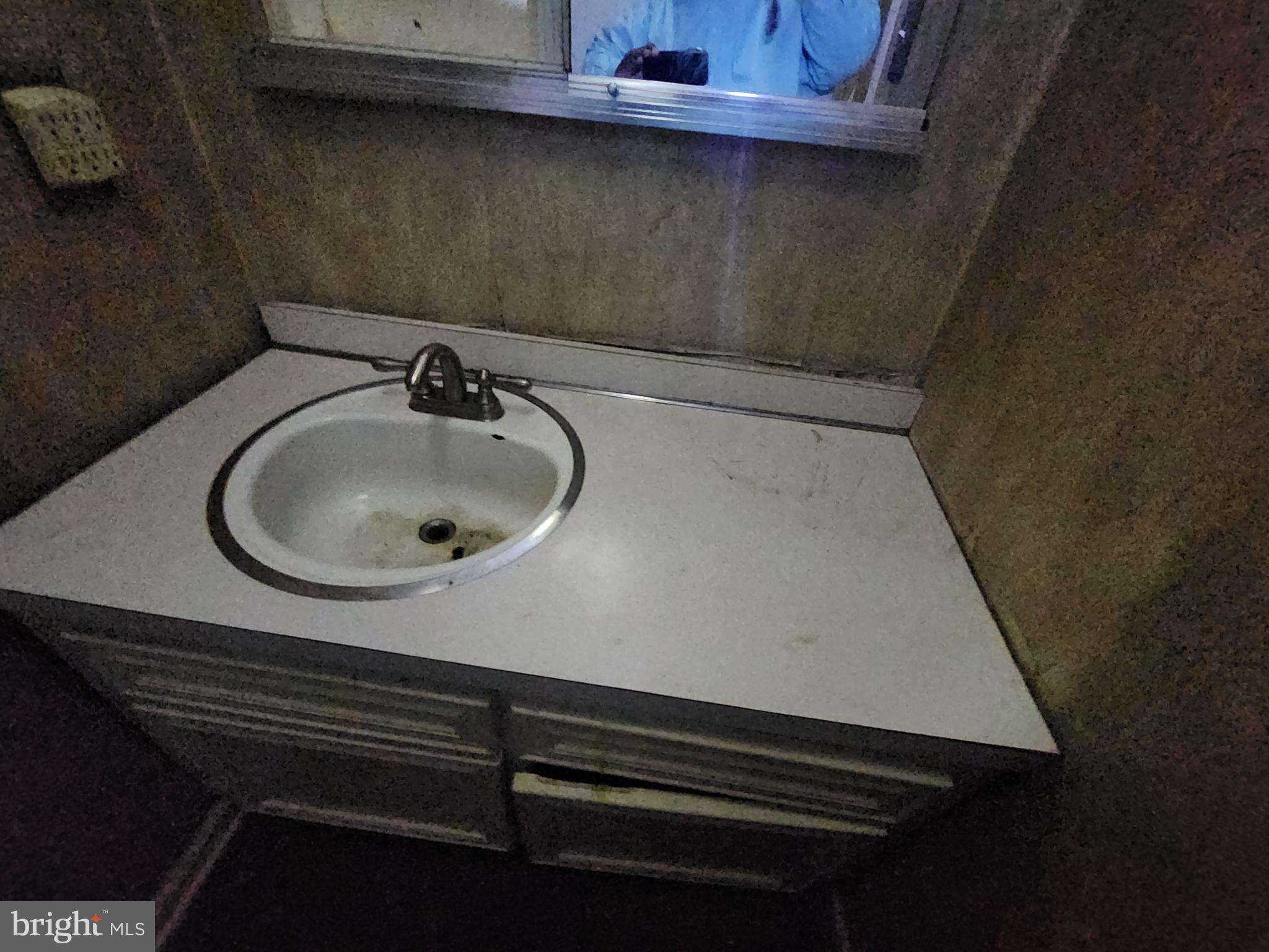 CROFTON MEWS CONDO - Residential