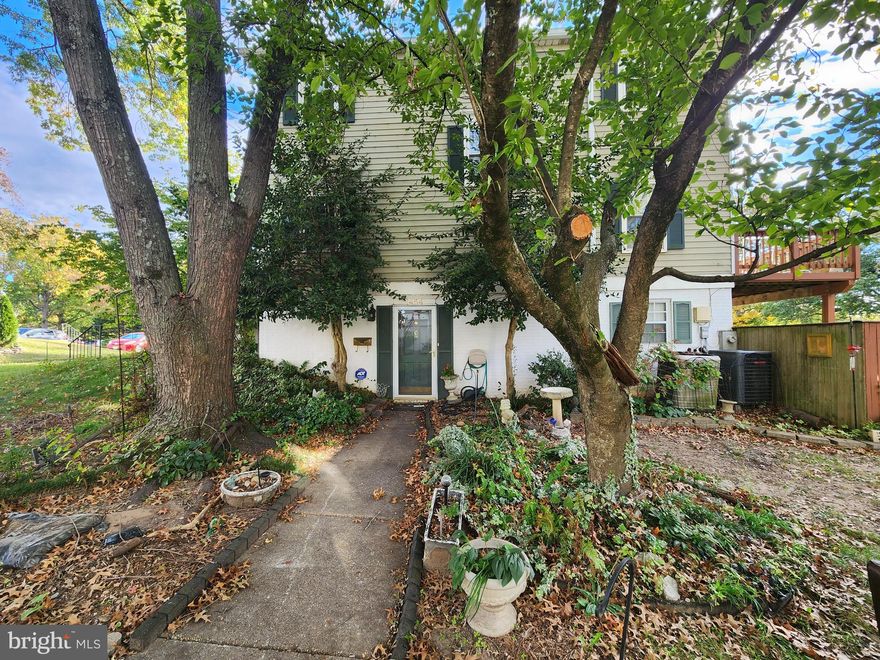 ONLINE AUCTION: Bidding begins 11/20/2025 @ 11:00 AM. Bidding ends 11/24/2025 @ 12:20 PM. List Price is Suggested Opening Bid. Deposit: $15,000.
 
This single unit condo is located in Crofton, Maryland within Anne Arundel County. Residents can enjoy the nearby attractions such as Waugh Chapel Town Centre, Waldon Country Club Golf Course, Bacon Ridge National Area, & Crofton Centre Shopping Center. Property is vacant. It has easy access to major traffic arteries via Crain Hwy.