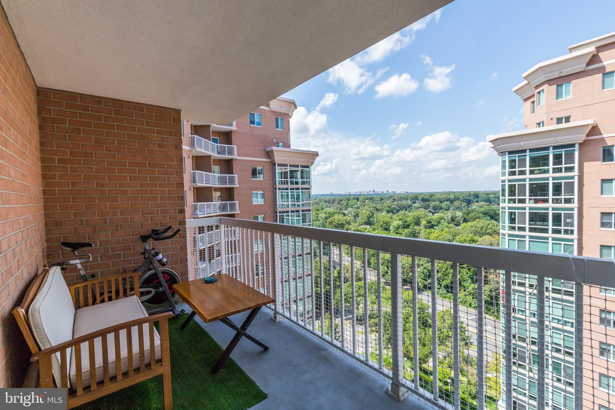 NORTHAMPTON PLACE - Residential Lease