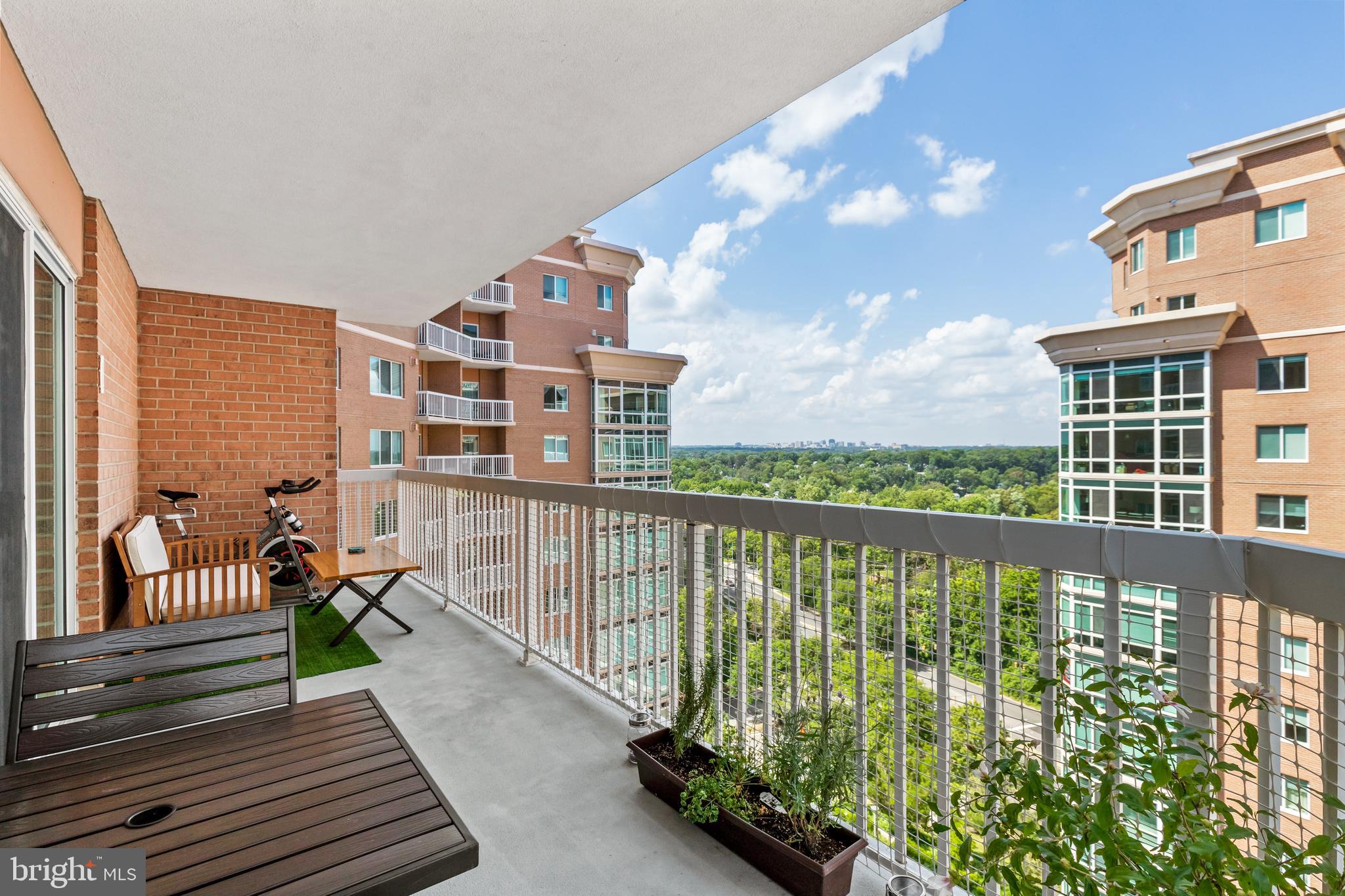 NORTHAMPTON PLACE - Residential Lease